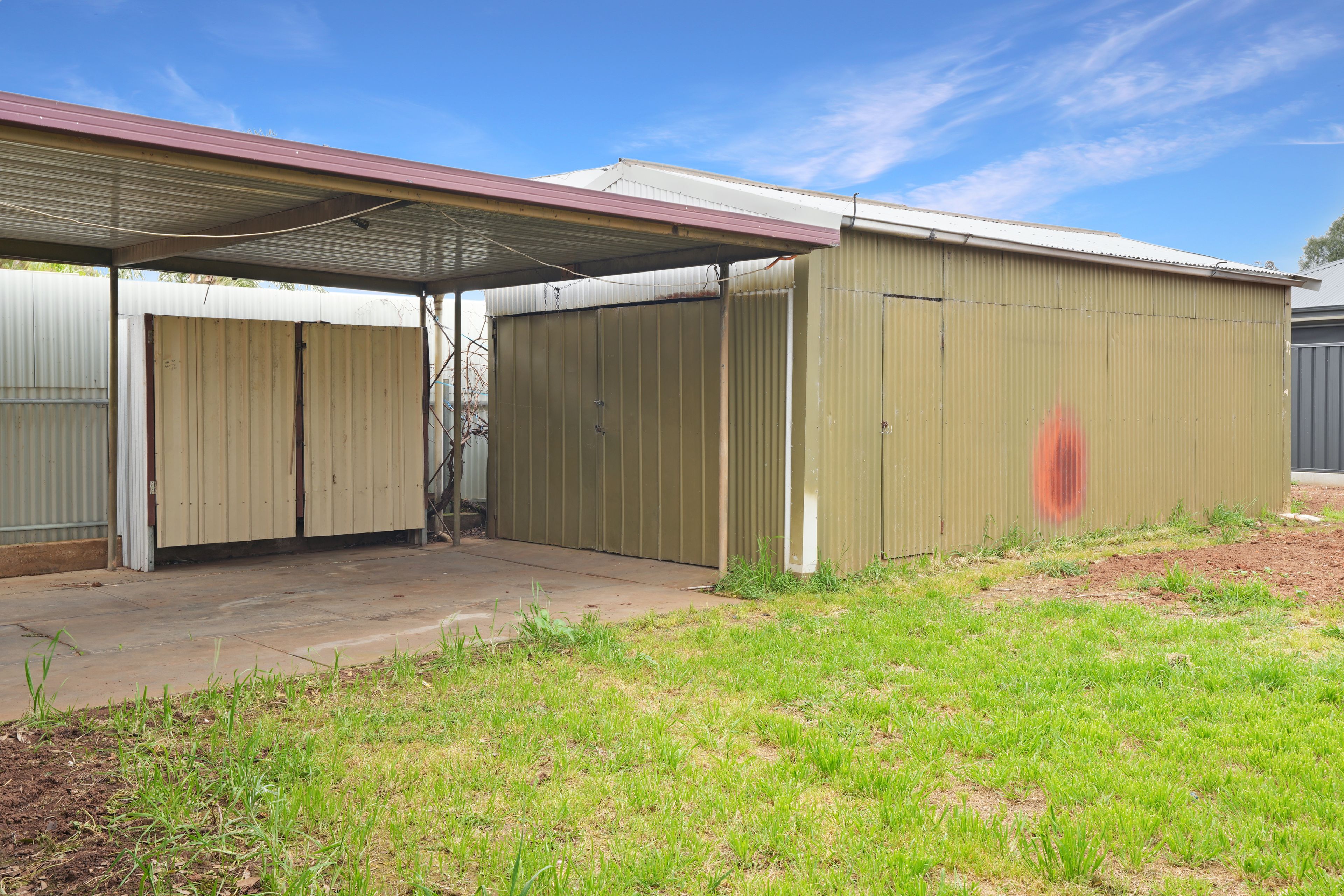 18 Gores Road — photo 13 of 16