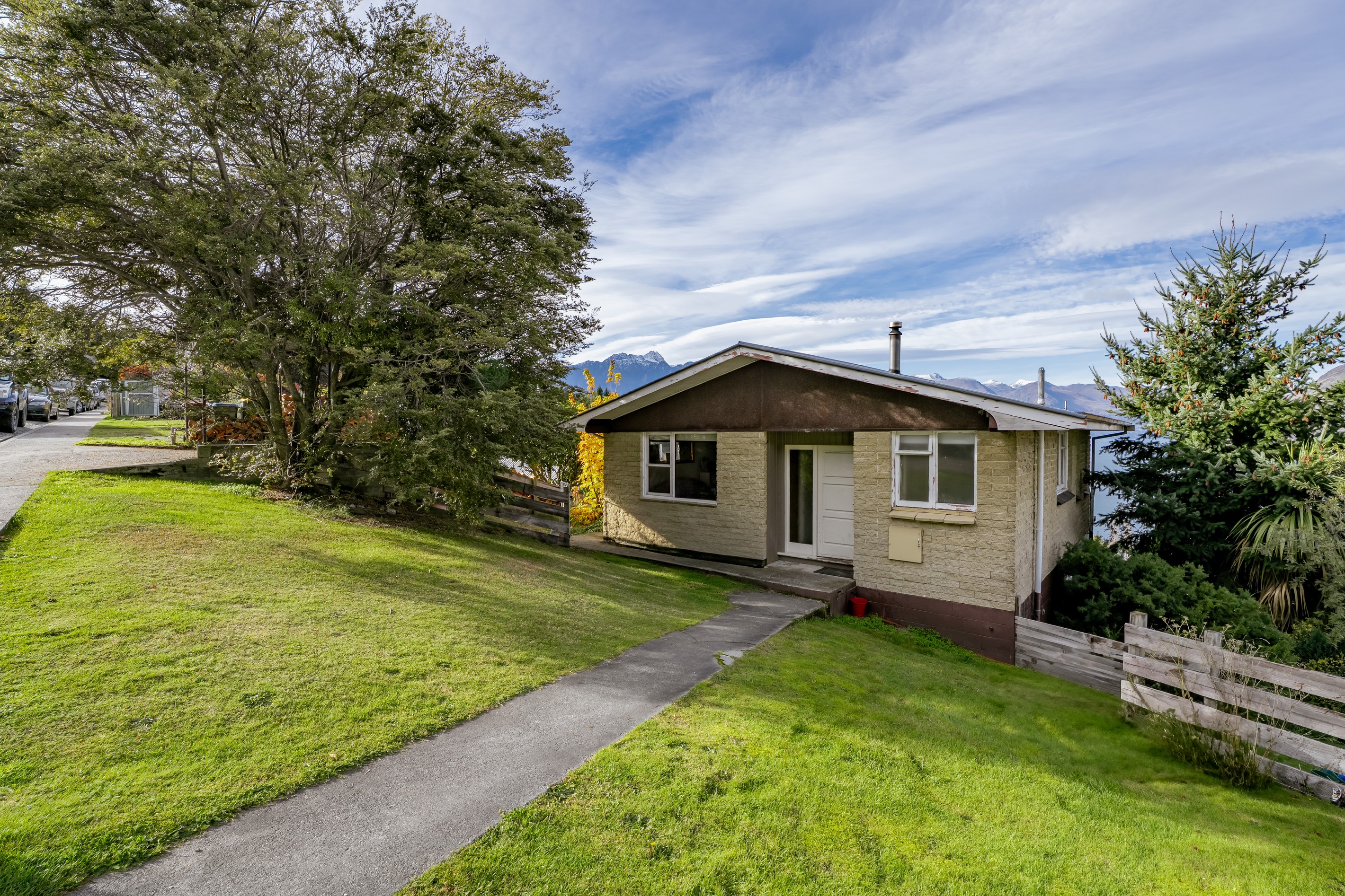 69 Wynyard Crescent, Fernhill, Queenstown Lakes District