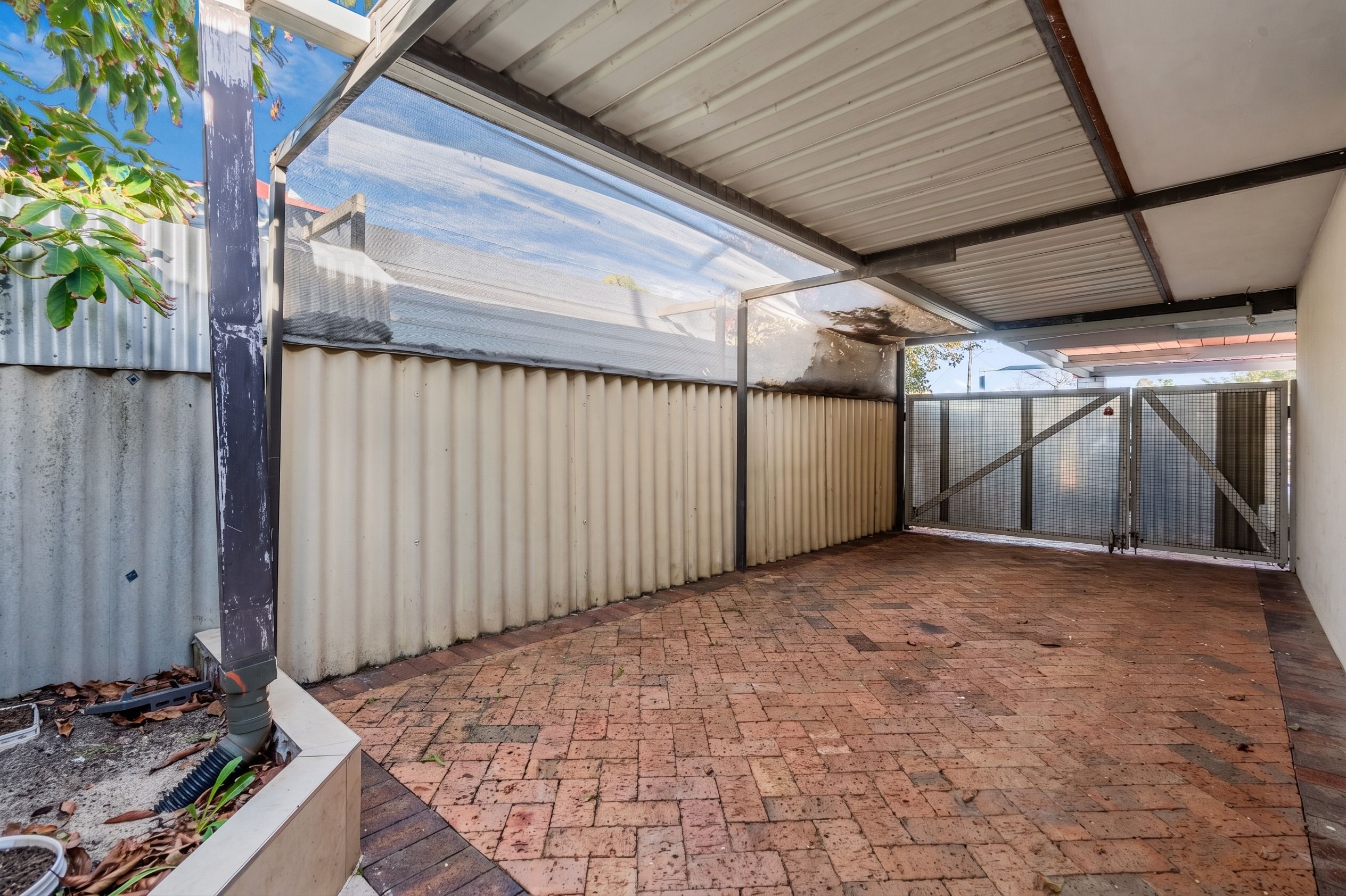 146 Kenwick Road — photo 14 of 16