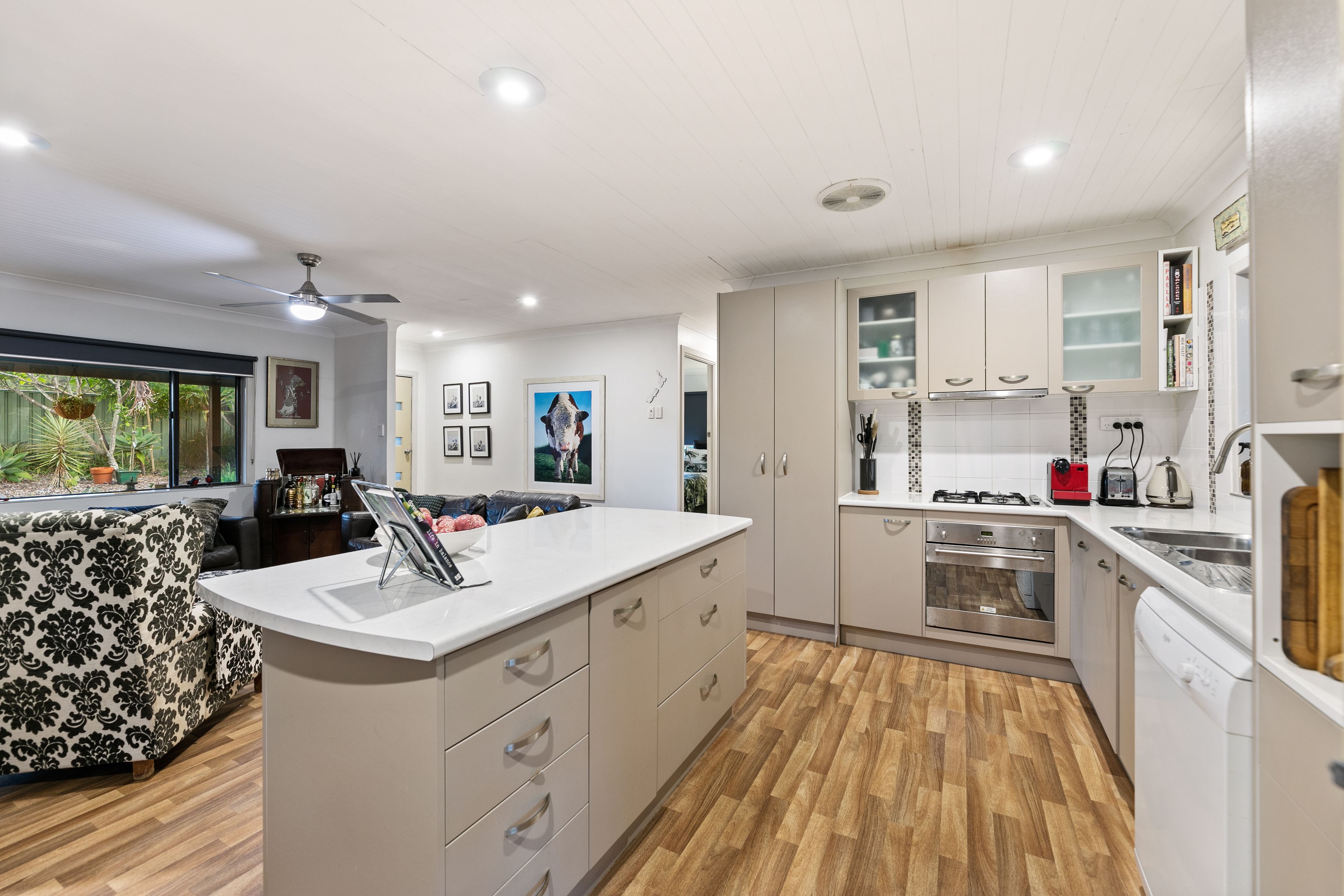 15 Crittenden Road, Glass House Mountains, QLD 4518