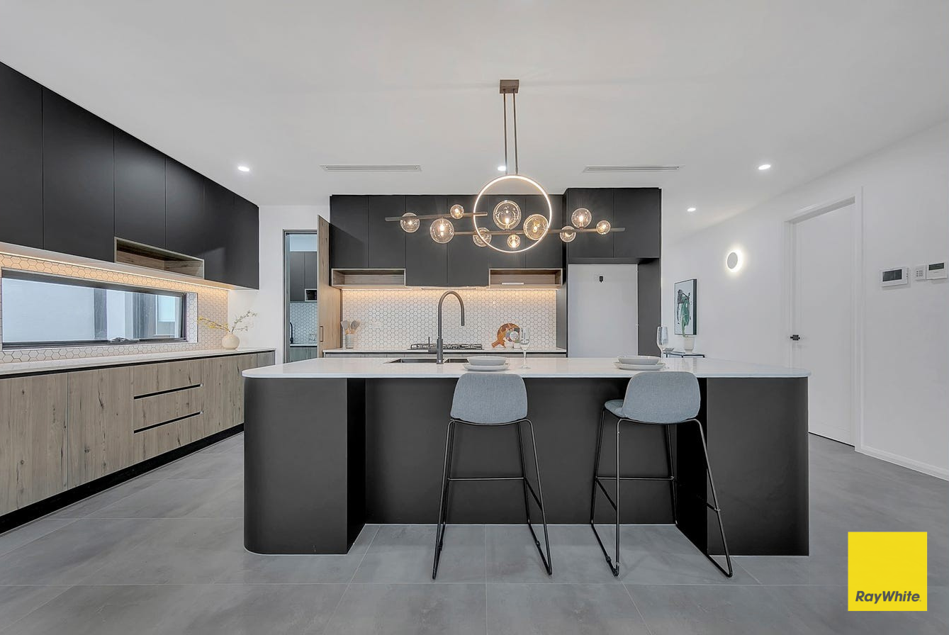 13 Sunnyside Drive — photo 4 of 16