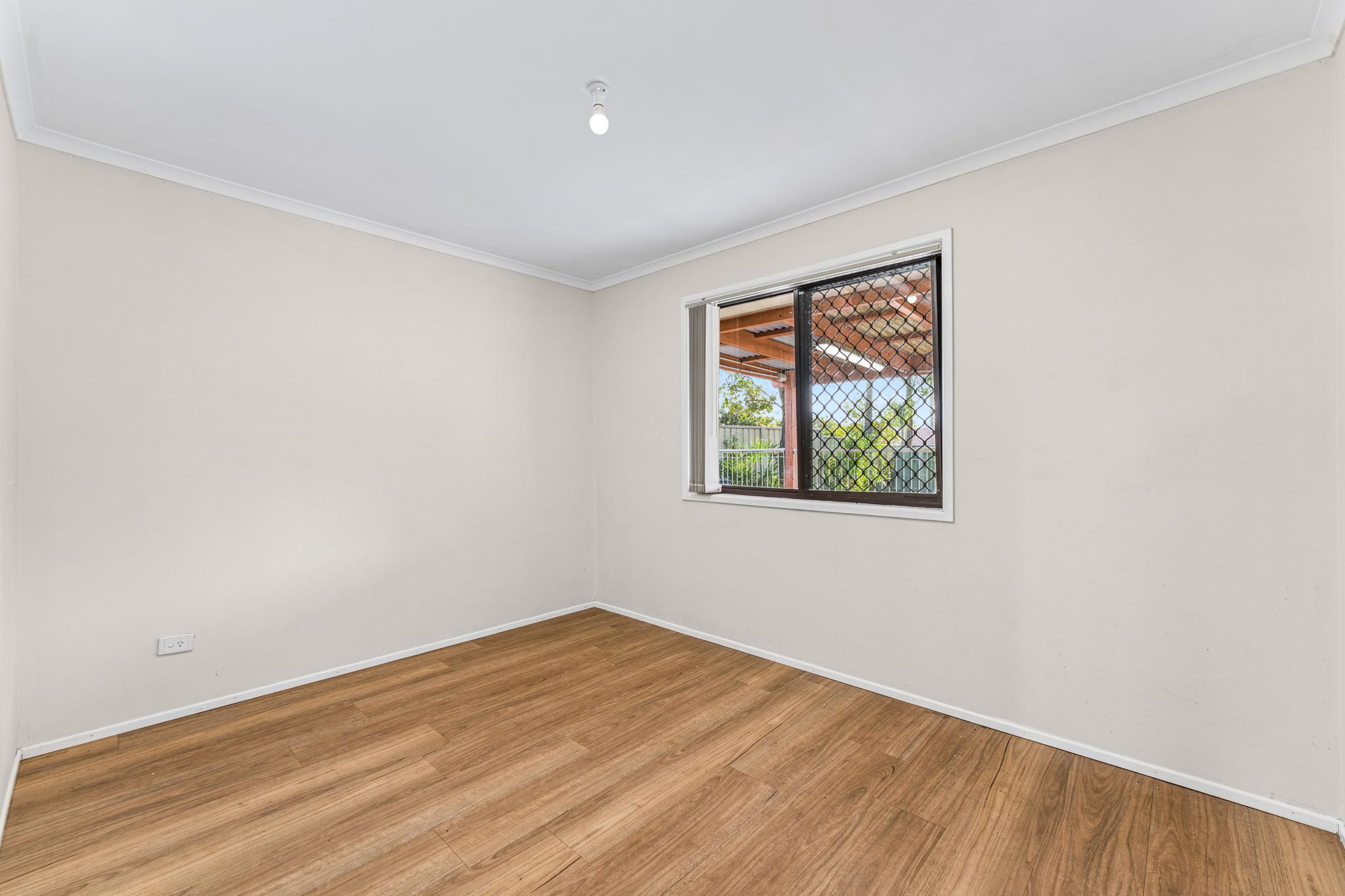 3 Mortlake Crescent — photo 11 of 19
