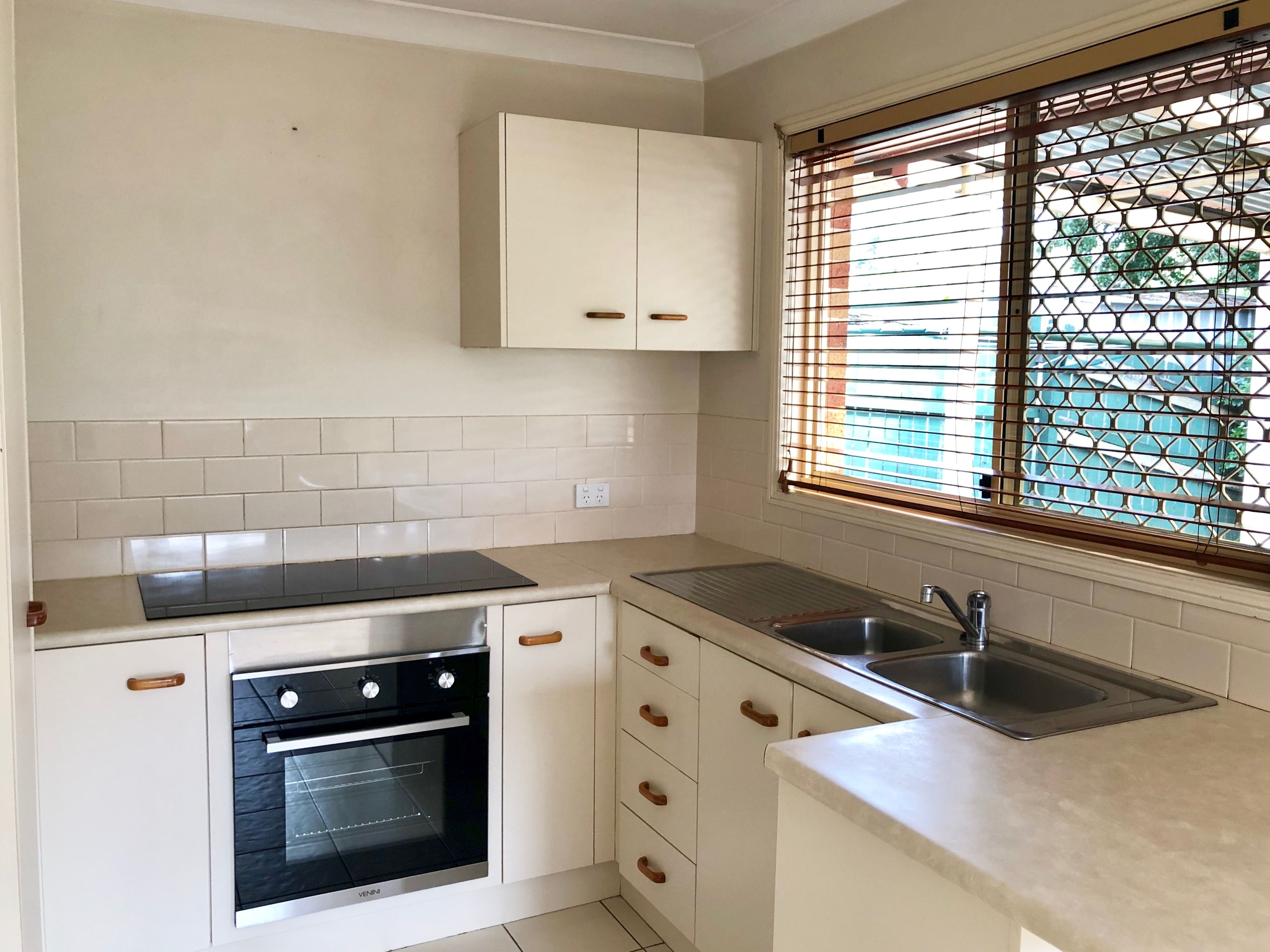 50 Timaru Crescent, Eight Mile Plains, QLD 4113