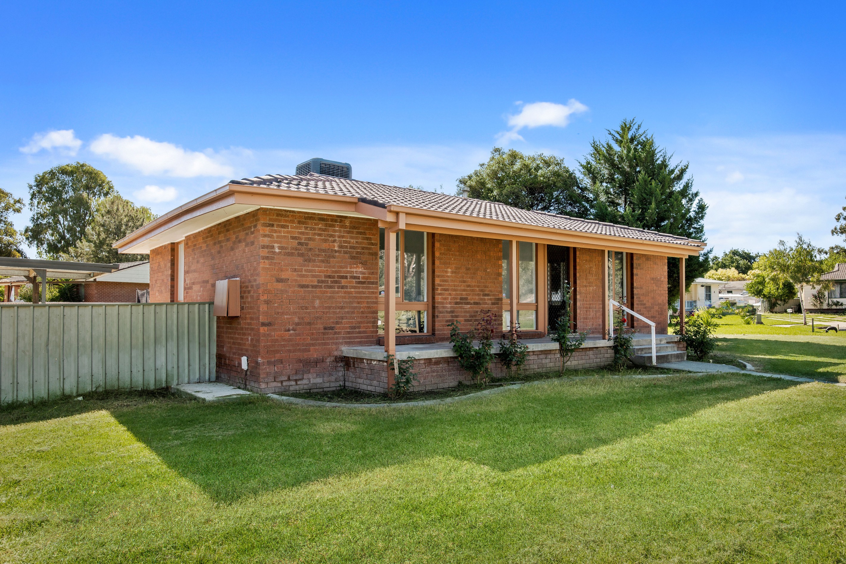 2 Gordon Street, Springdale Heights, NSW 2641