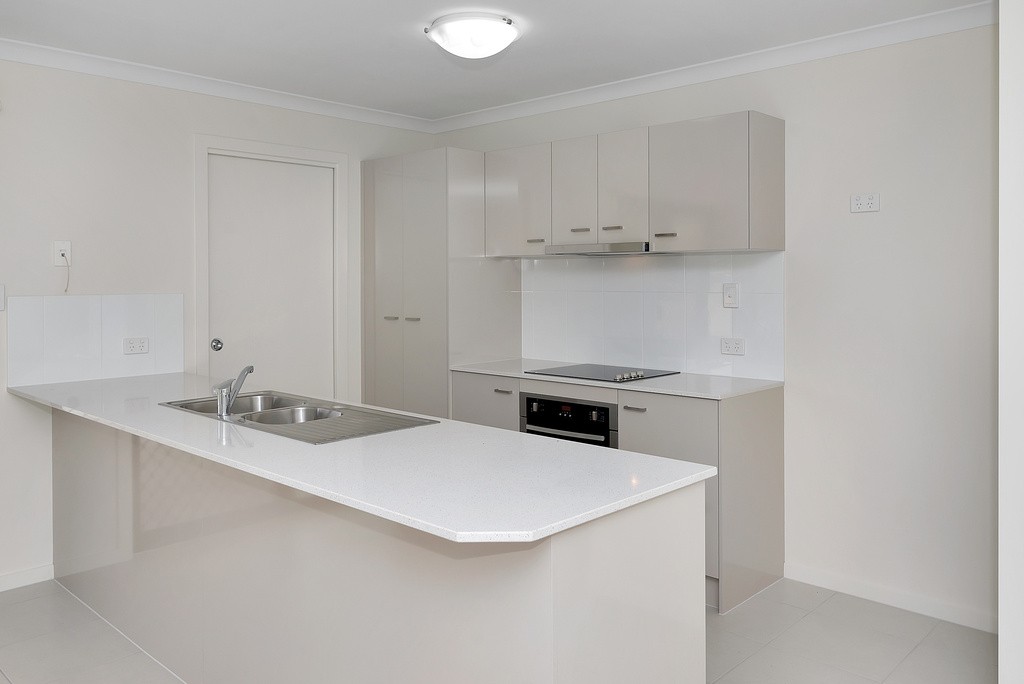 23 Rosella Gardens Drive, Meringandan West, QLD 4352