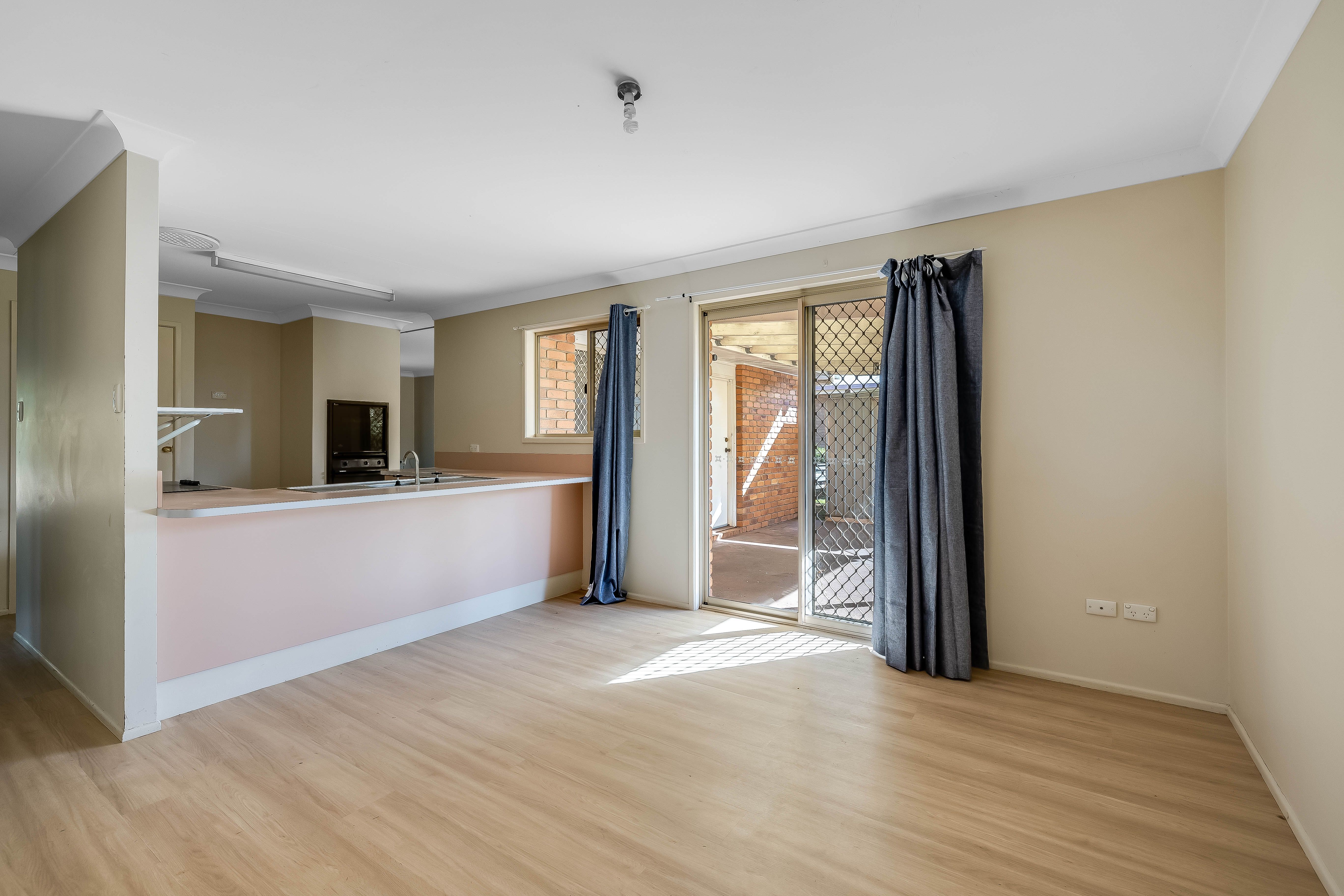 342 West Street, Kearneys Spring, QLD 4350