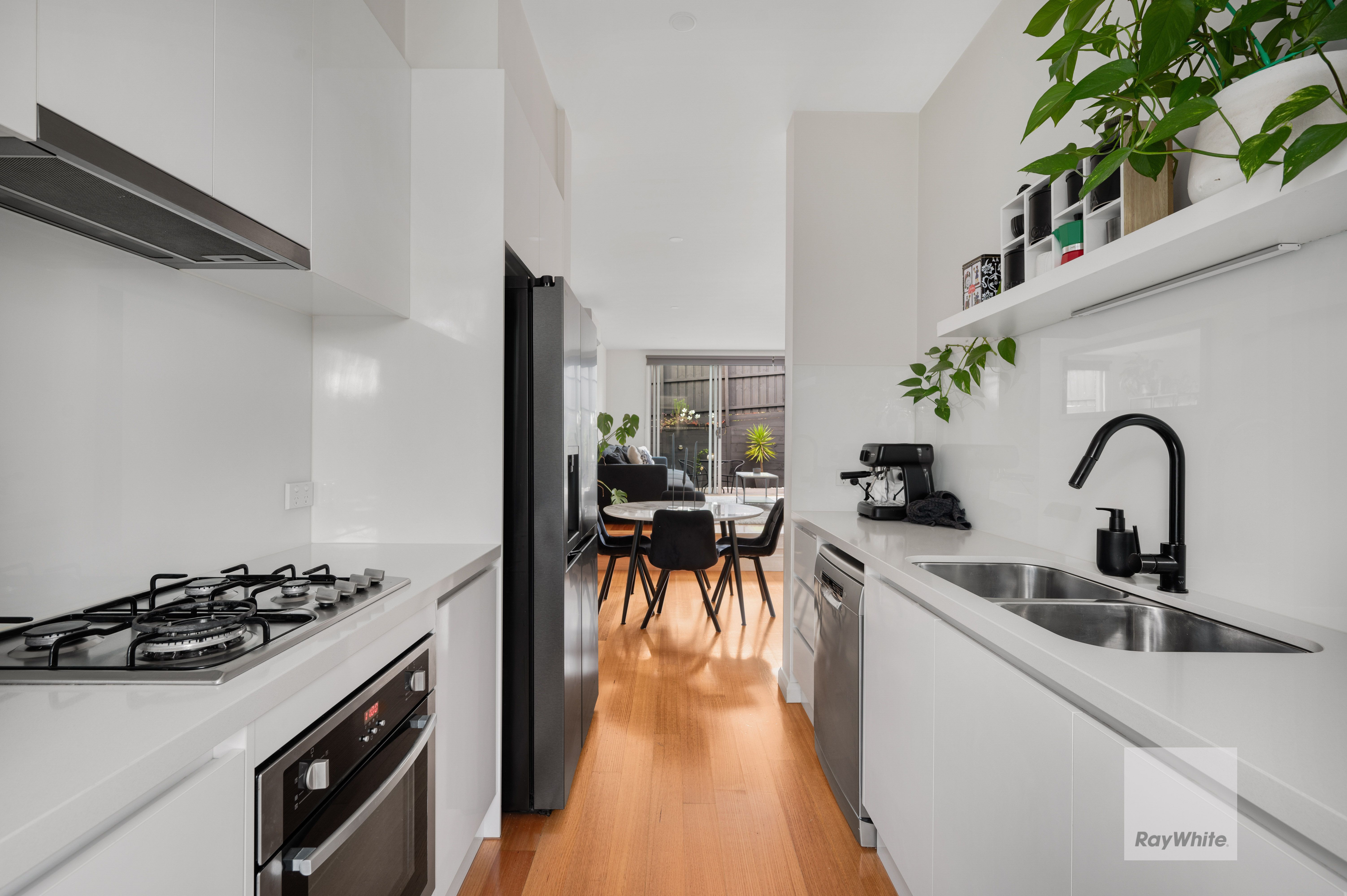 4/16 Riddell Street — photo 6 of 22