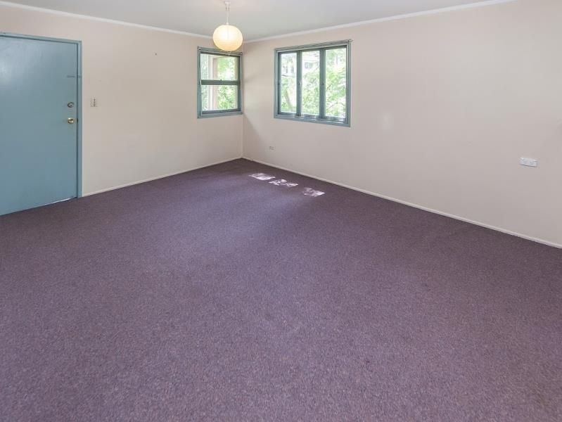 1/2 Nuffield street Bardon, Bardon, QLD 4065