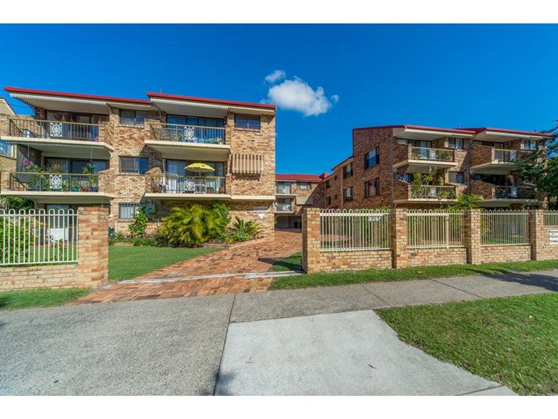 3/6 Broad Street, Labrador, QLD 4215