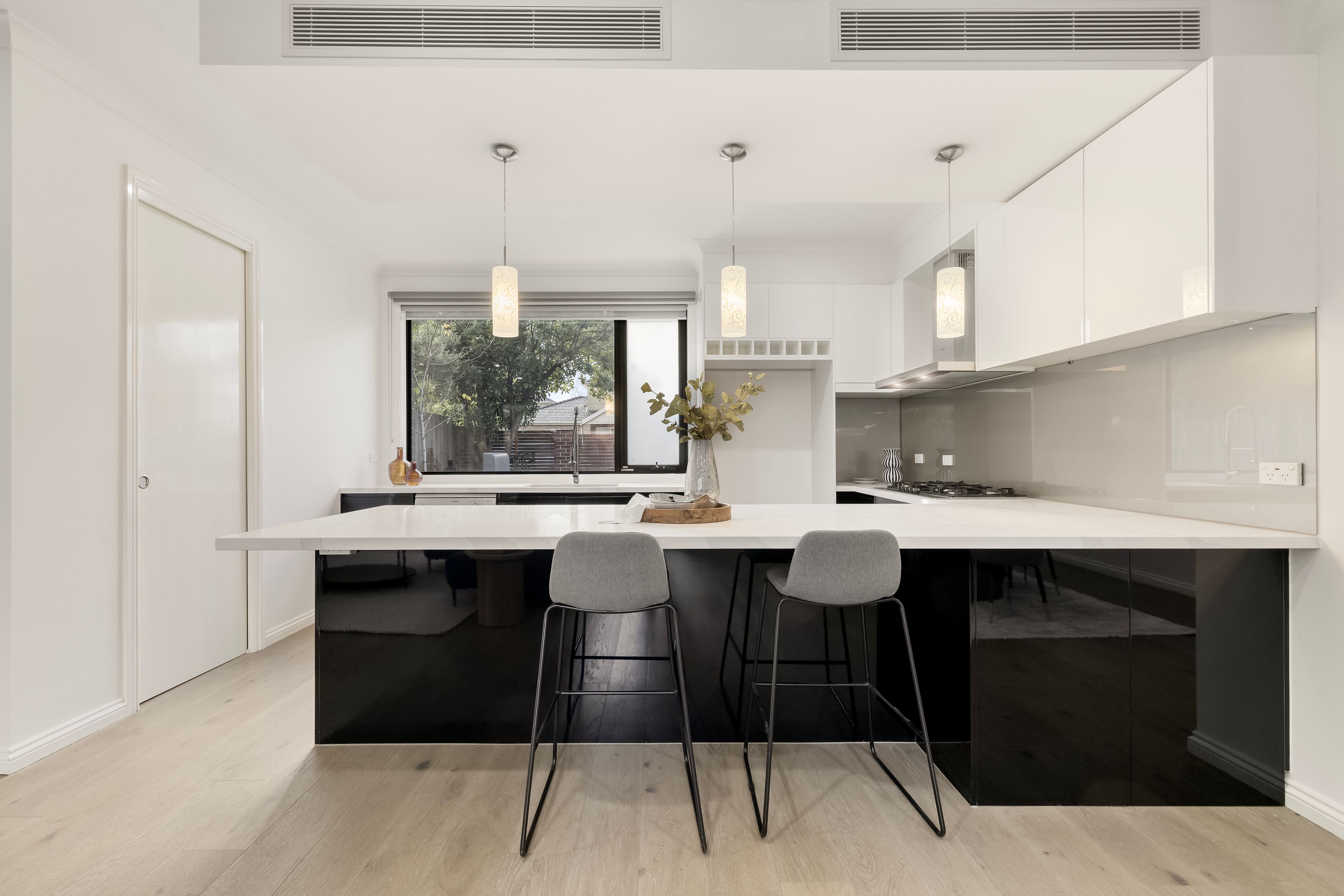 1/500 High Street Road, Mount Waverley, VIC 3149