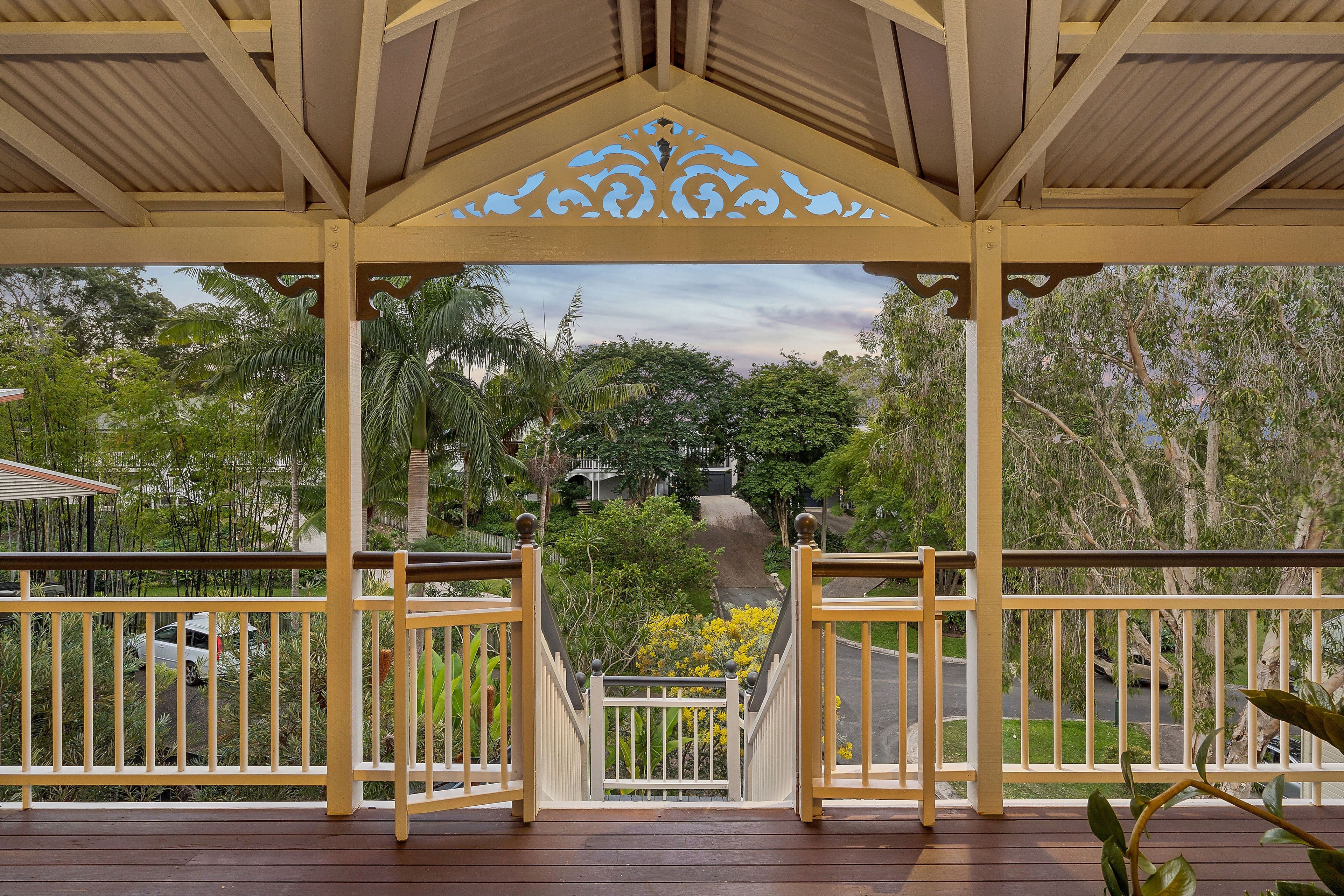 9 Silverwood Court, Ferny Hills, QLD 4055