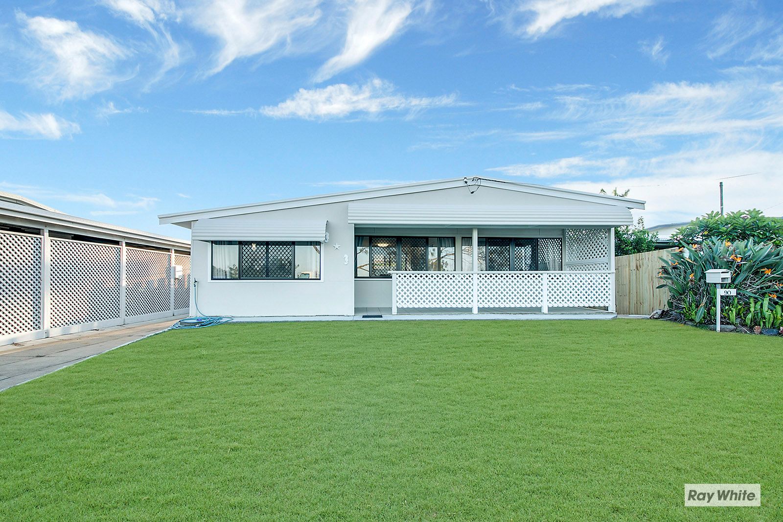 90 Esplanade, Lammermoor, QLD 4703