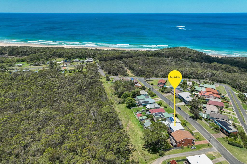 20 Canberra Crescent, Burrill Lake, NSW 2539