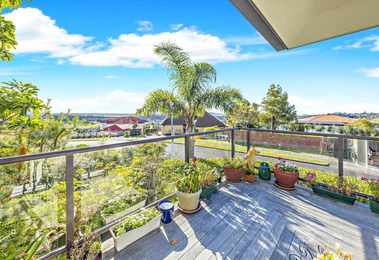 4 McCahill Views, Botany Downs, Manukau City