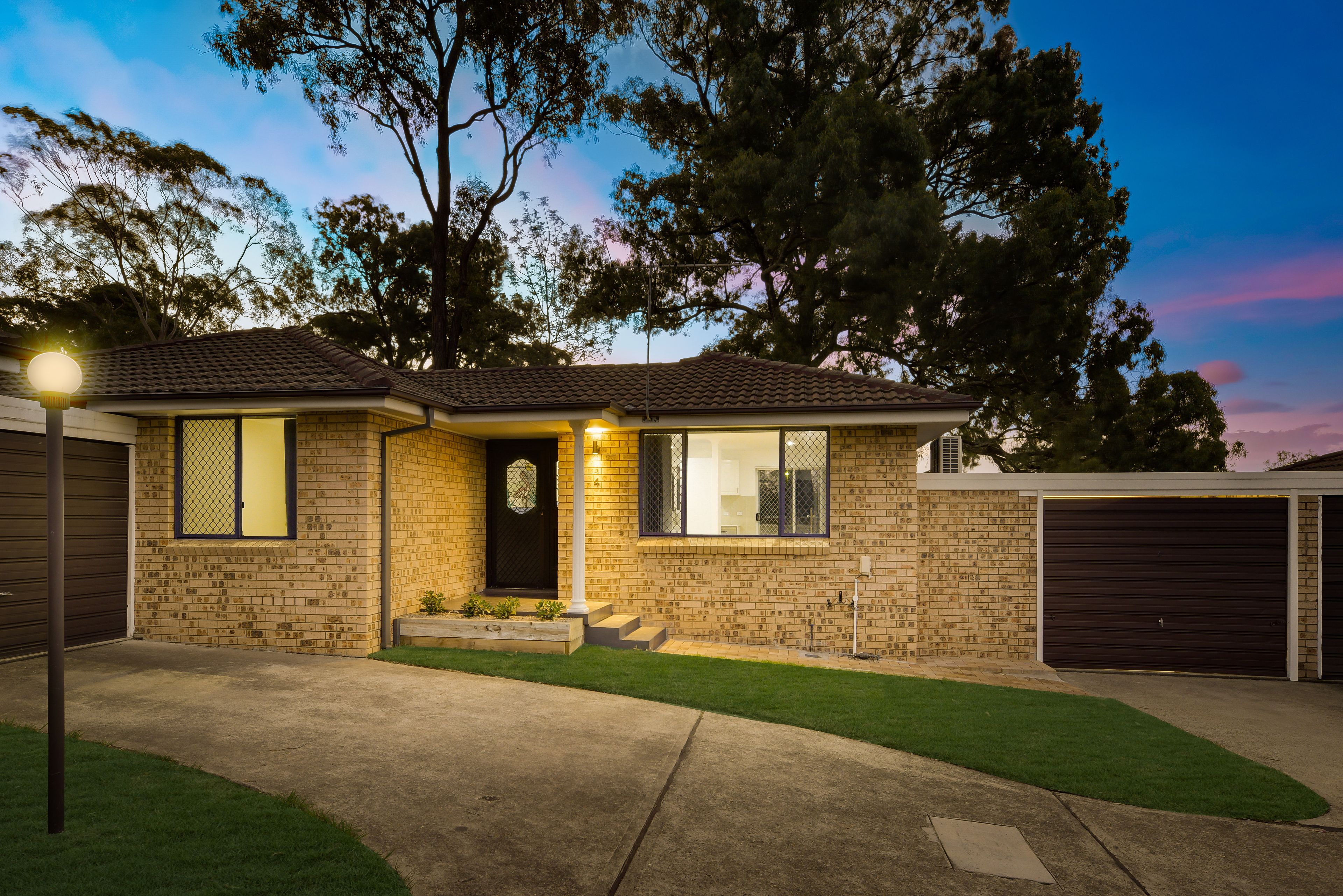 4/4 Sitella Place, Ingleburn, NSW 2565
