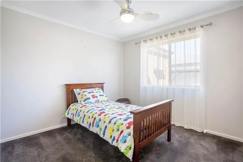 32 Nigella Avenue — photo 9 of 11
