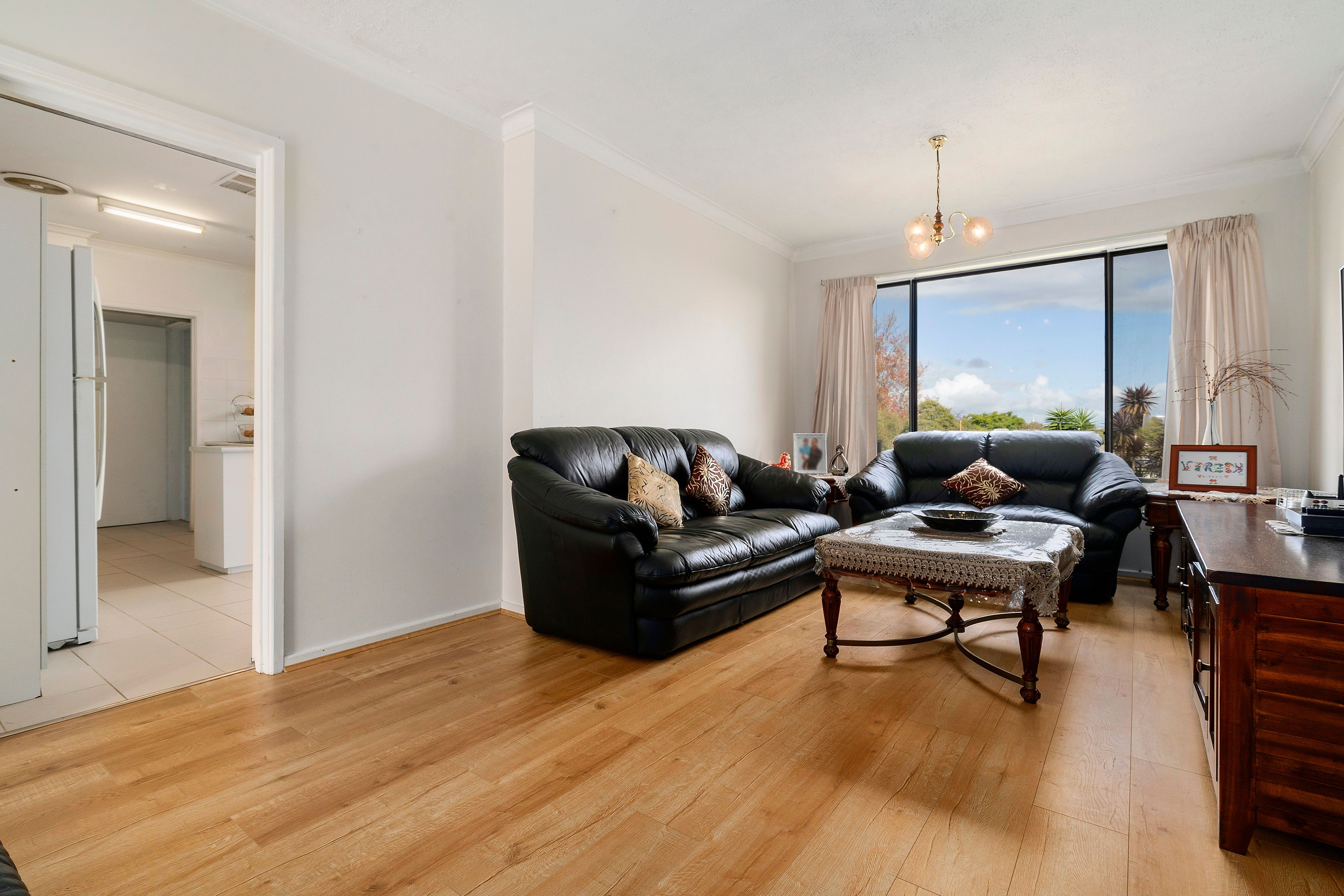 24 Simpson Drive, Mount Waverley, VIC 3149