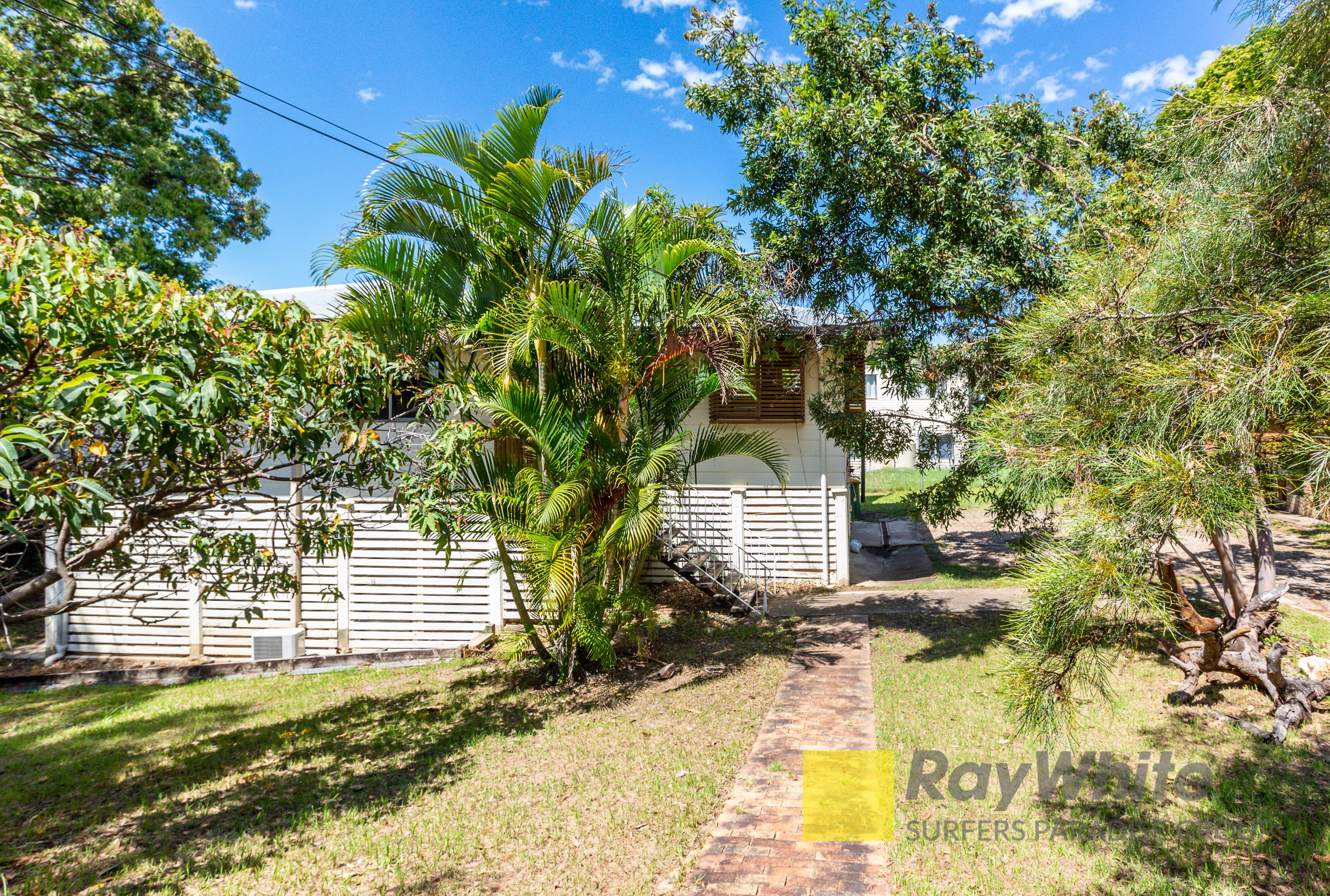 70 Woomera Crescent, Southport, QLD 4215