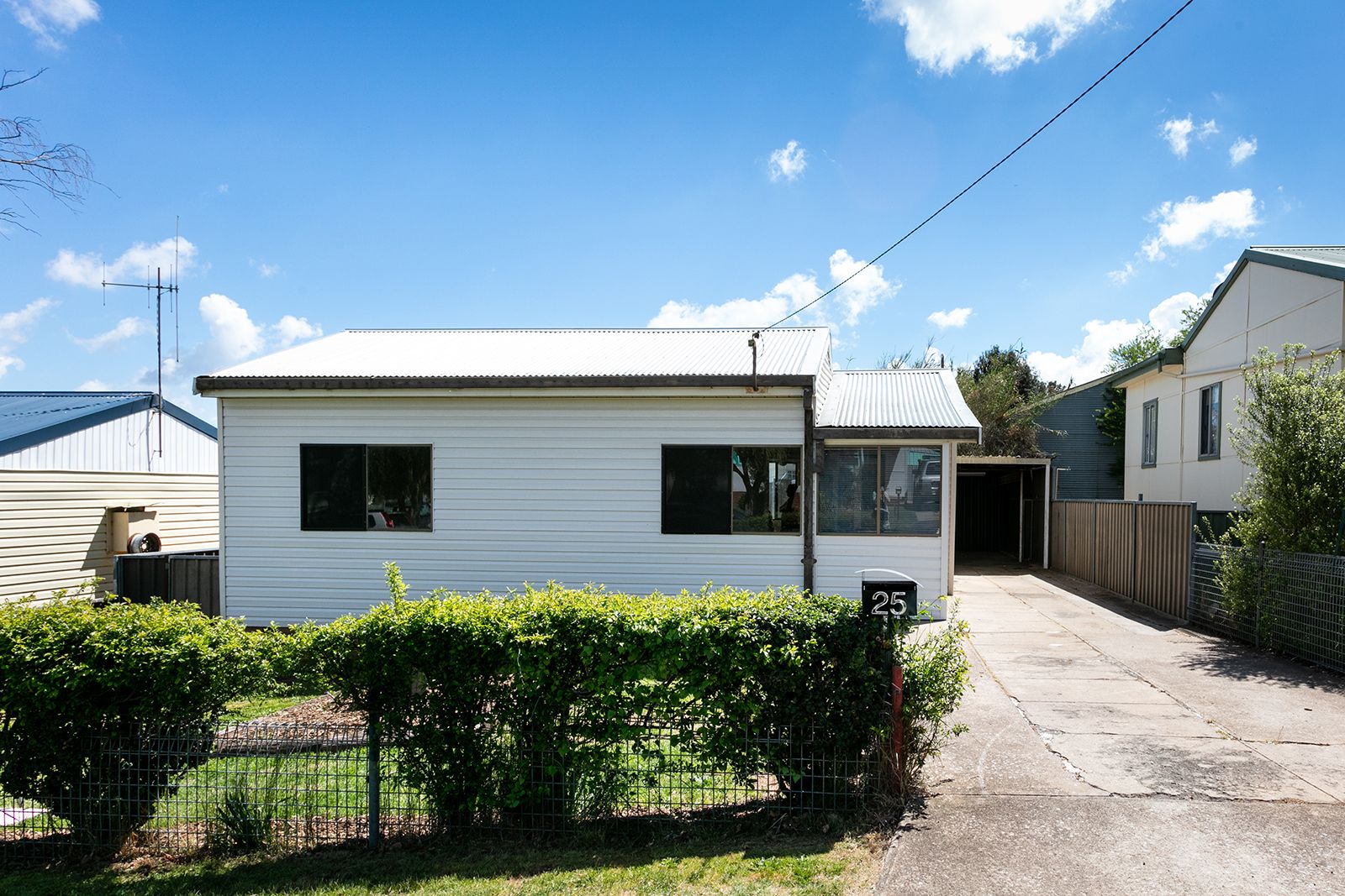 25 Moresby Street