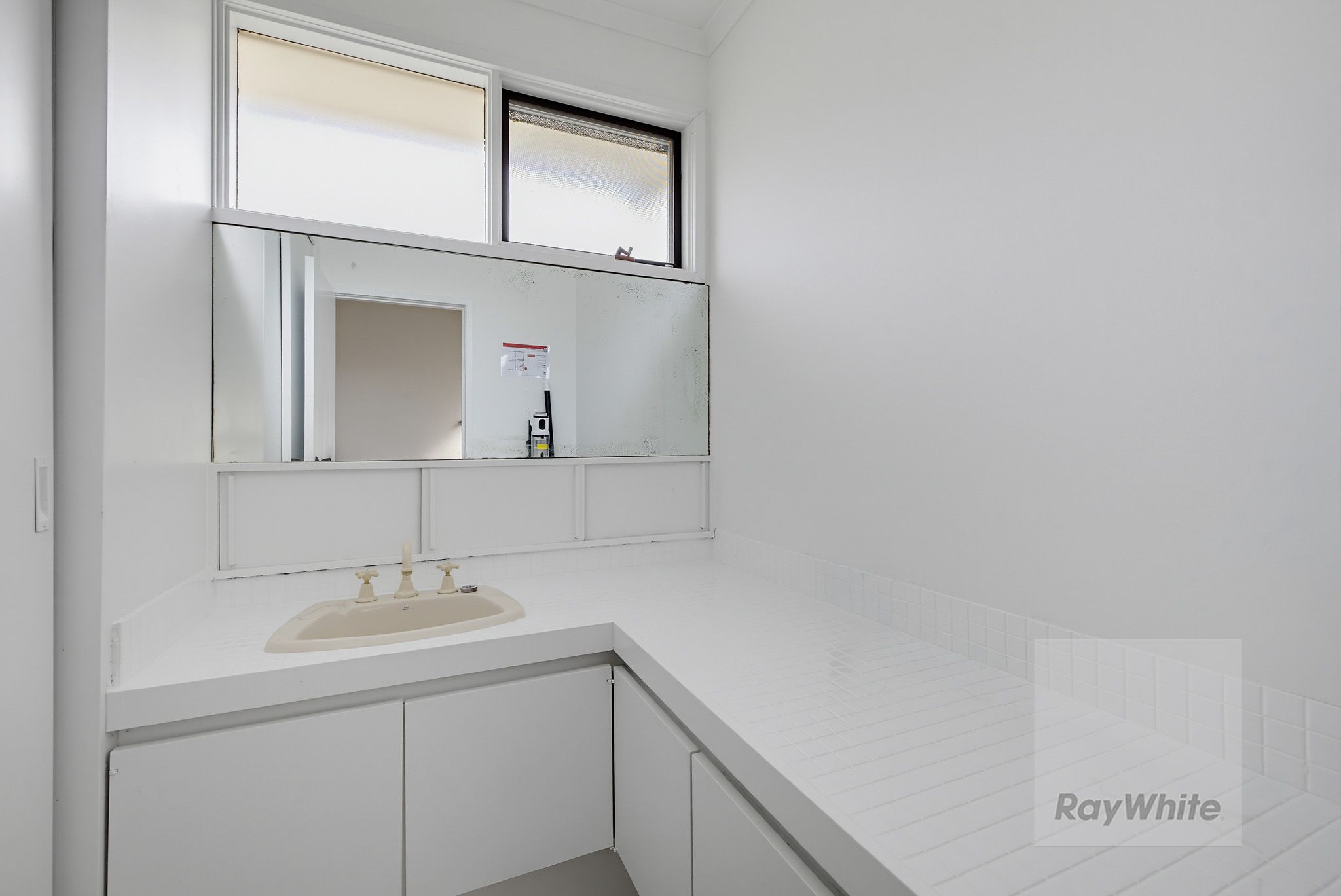 18 Scott Grove, Kingsbury, VIC 3083