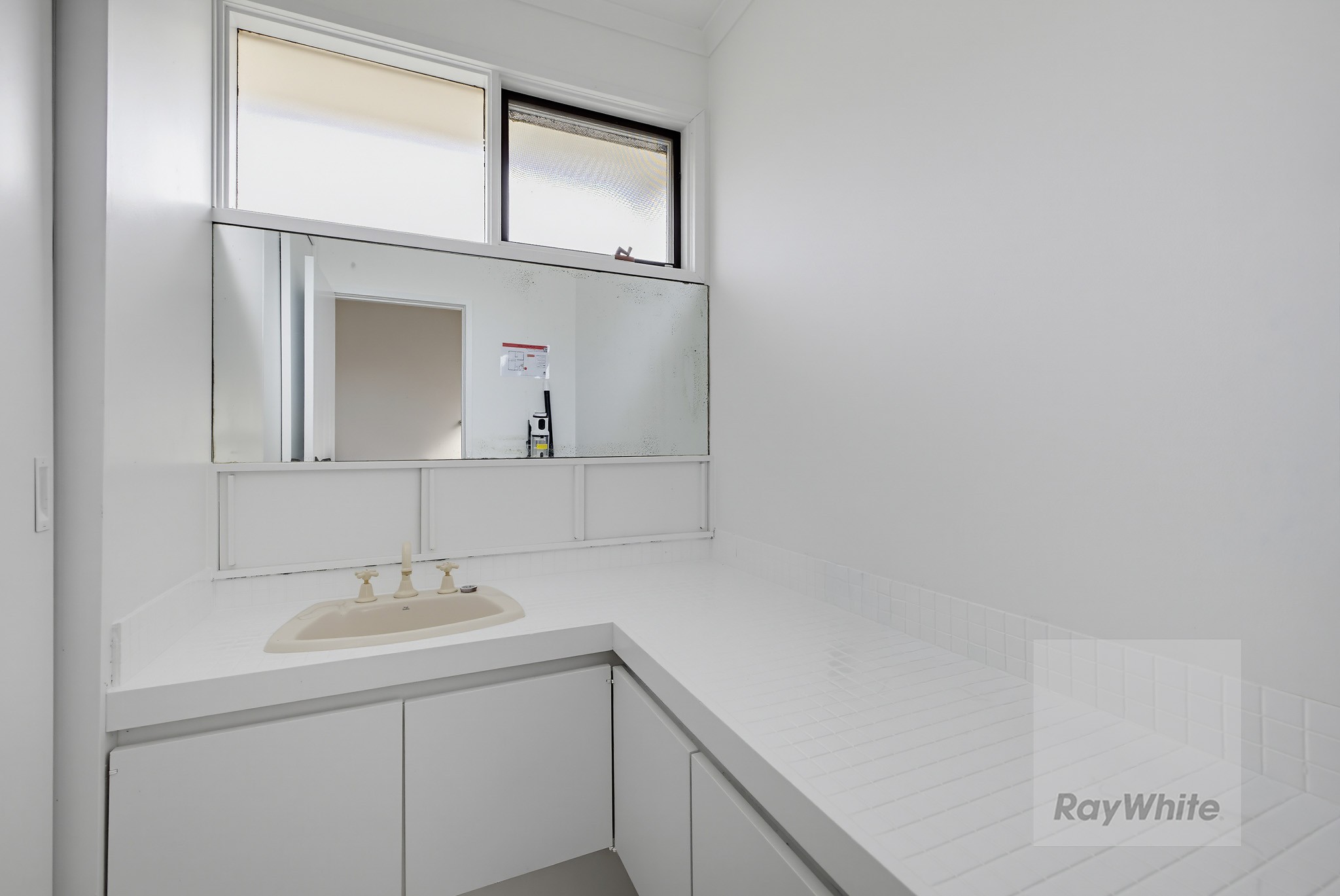 18 Scott Grove, Kingsbury, VIC 3083
