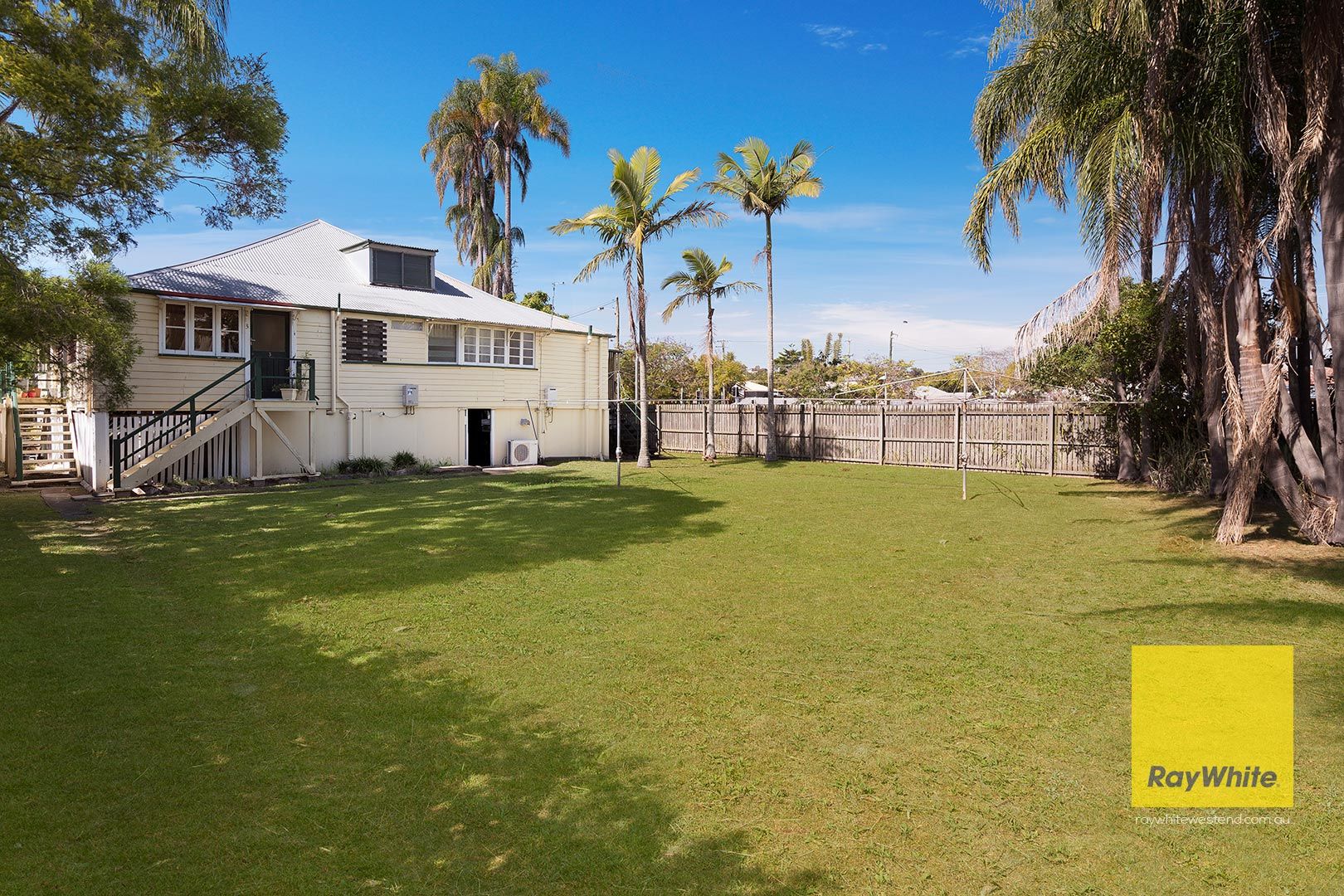 100 Kent Road, Wooloowin, QLD 4030