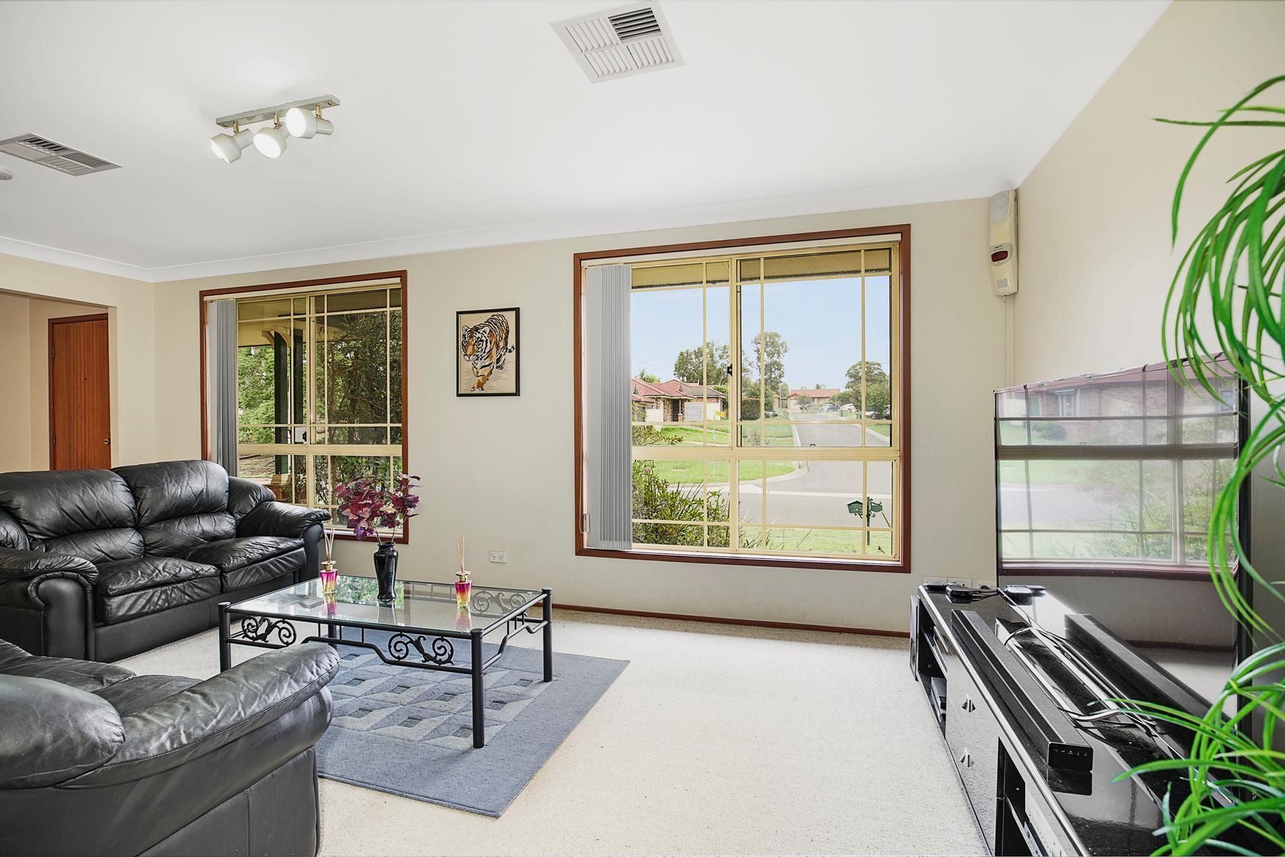 6 Wollabi Crescent, Glenmore Park, NSW 2745