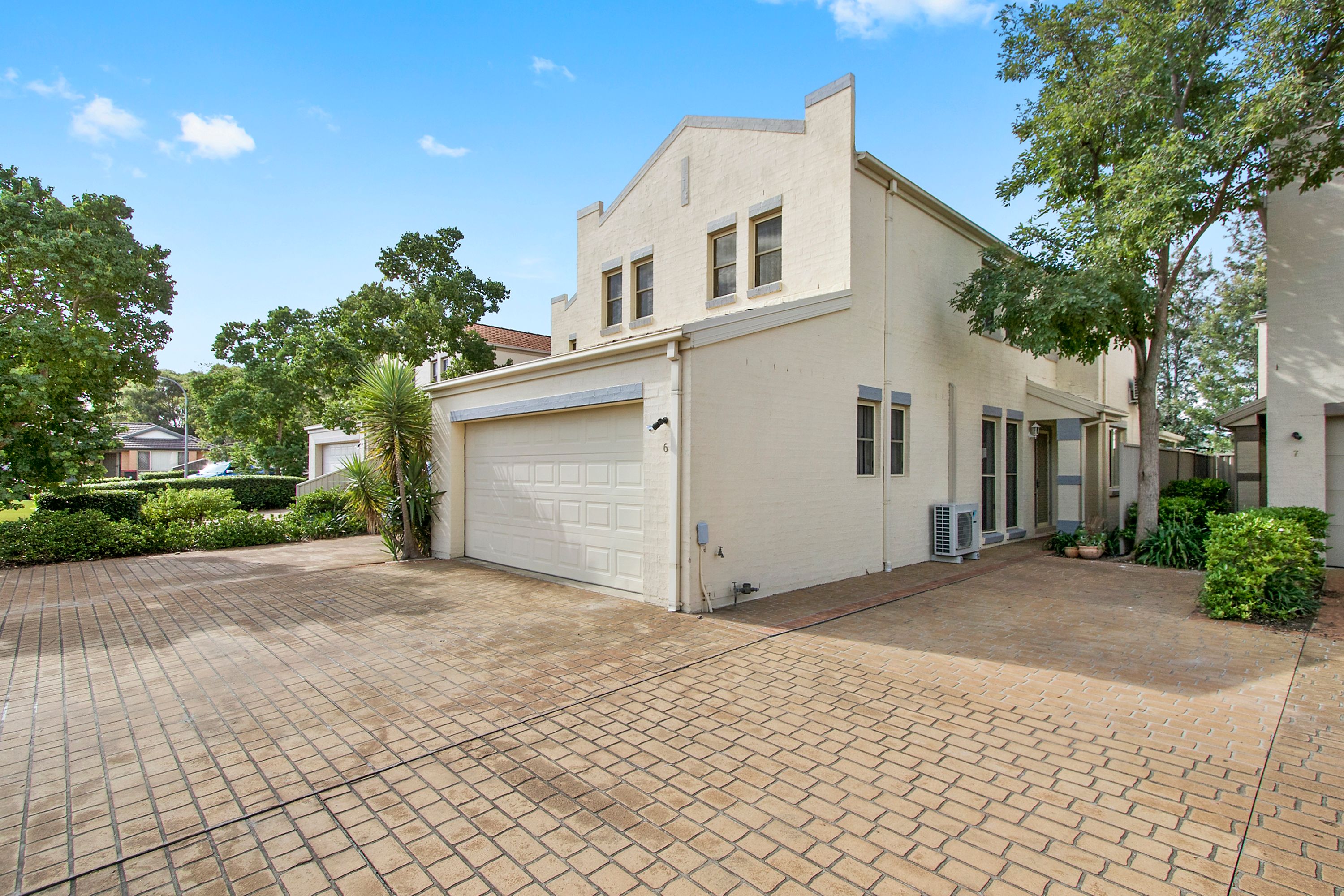 20 Norfolk Place
