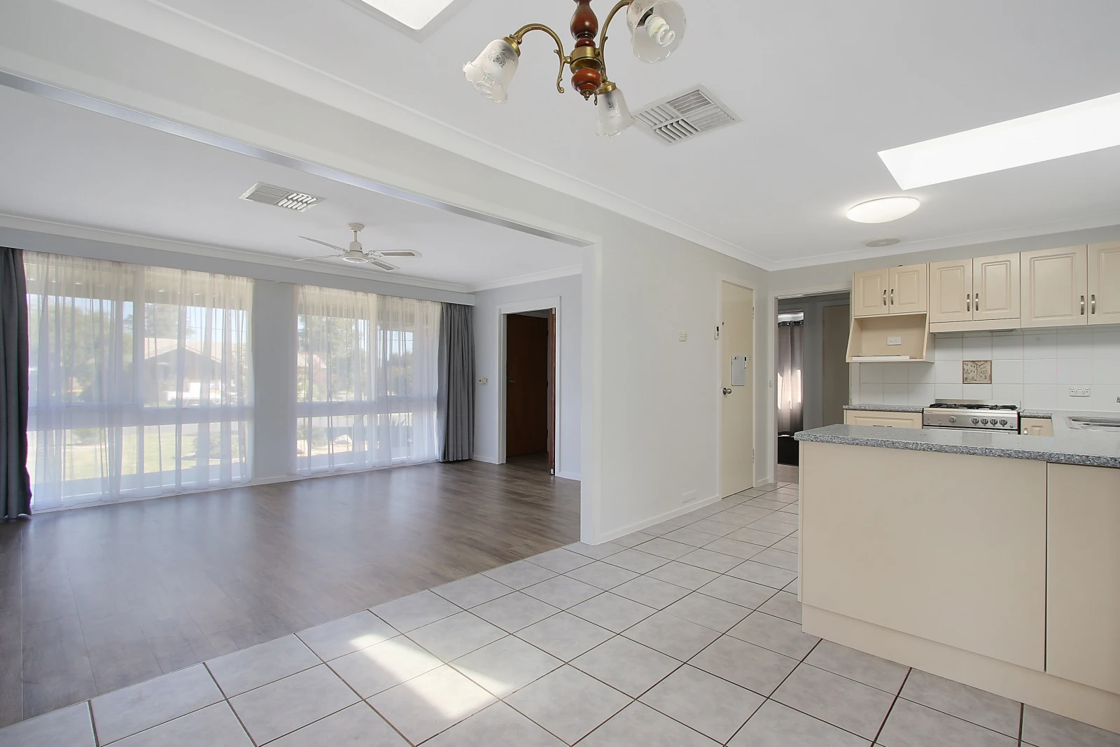 562 Brown Street, Lavington, NSW 2641
