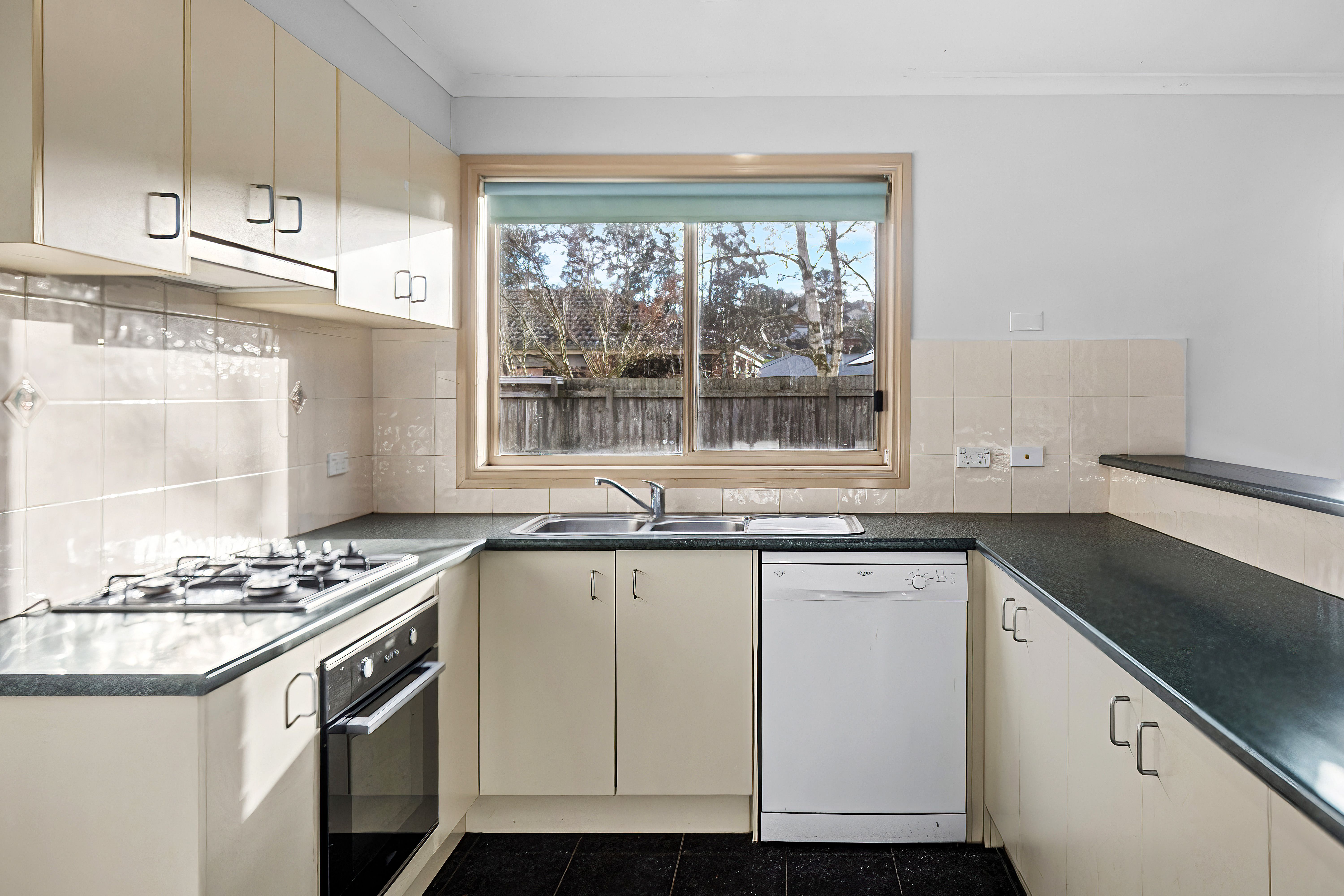 29 Orchard Court — photo 3 of 25