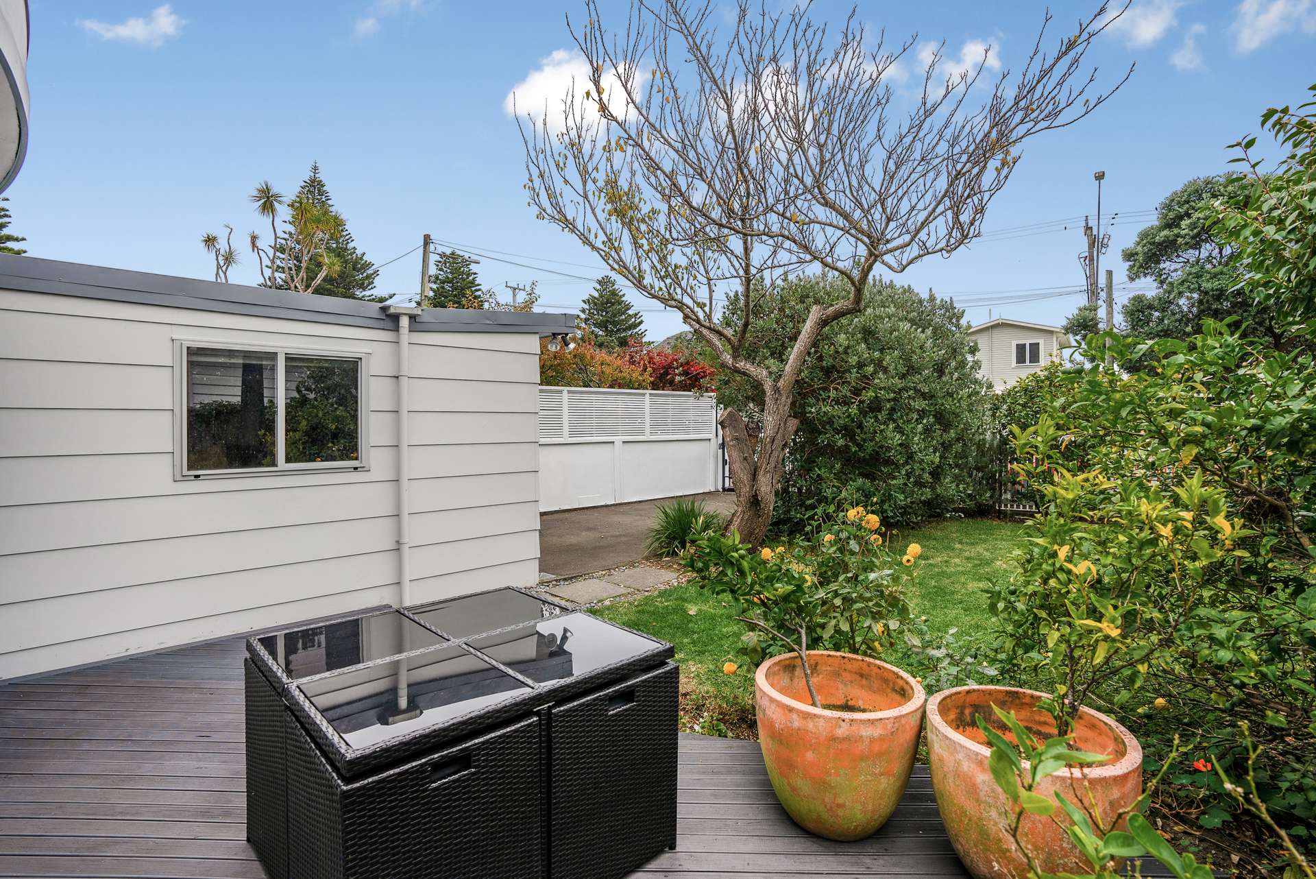 411 Muritai Road photo 20