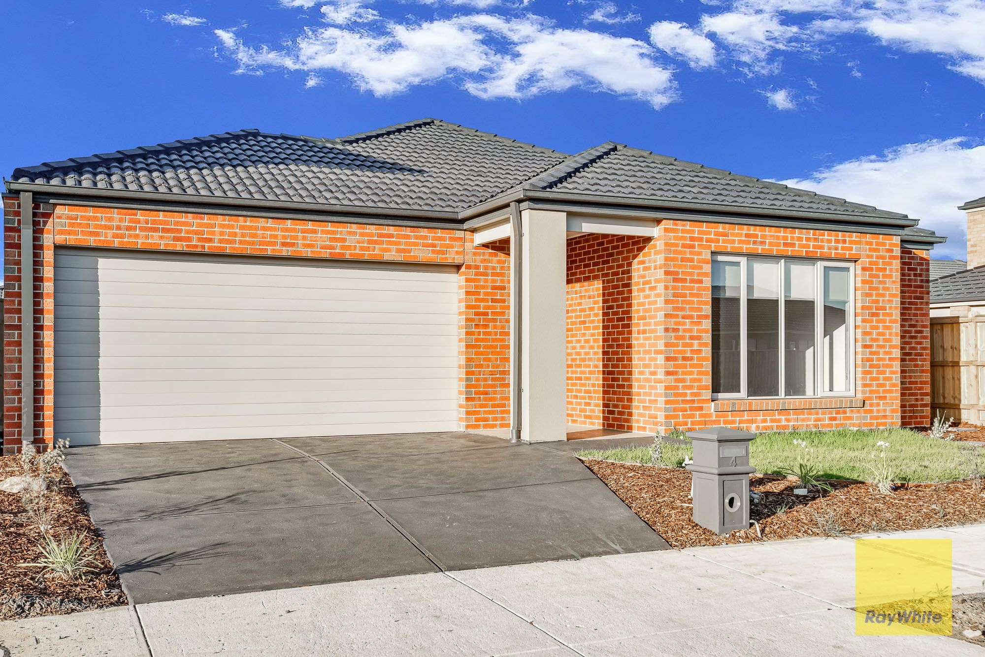 4 Hogarth Street, Tarneit, VIC 3029