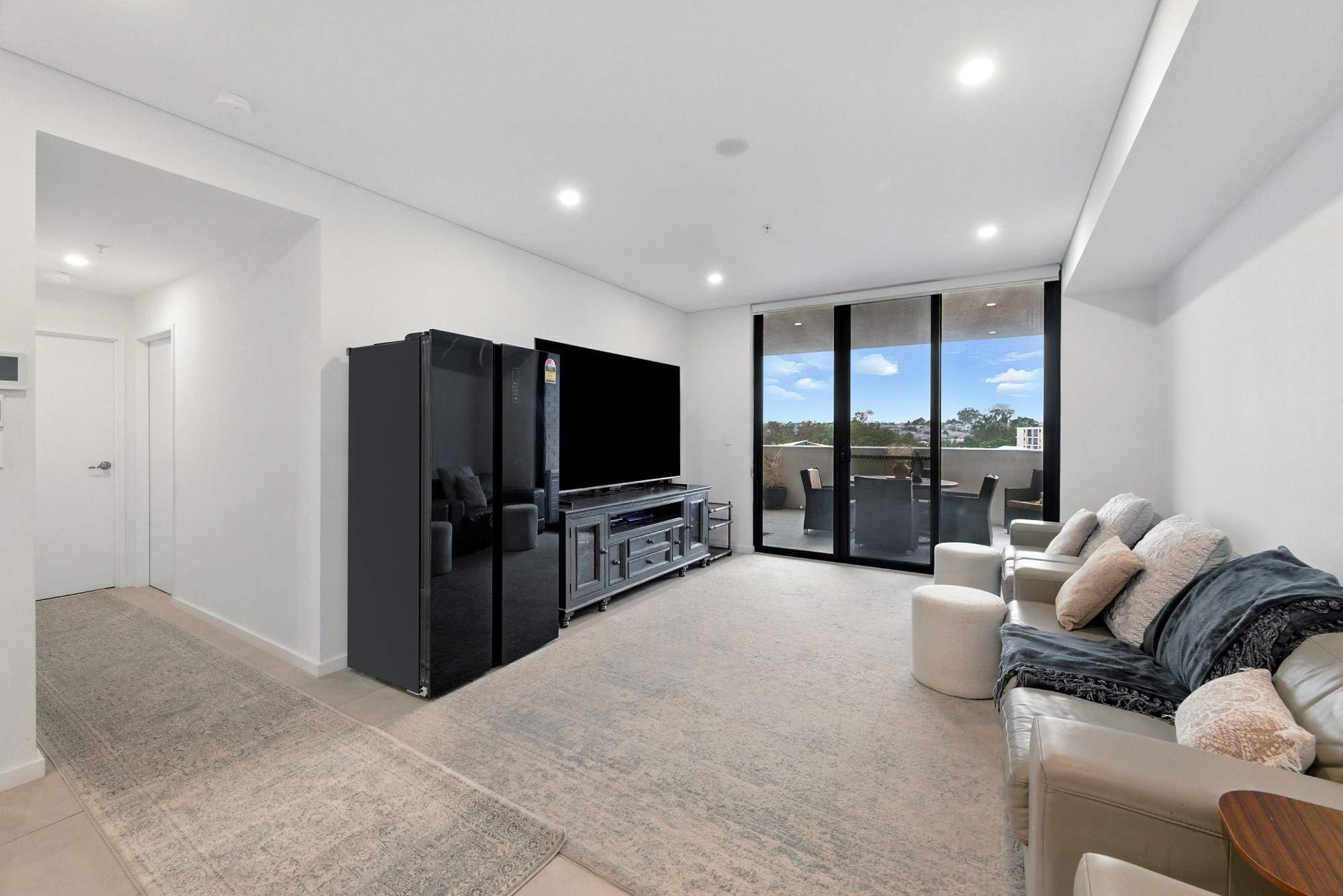 A212/90 Glenmore Ridge Drive, Glenmore Park, NSW 2745