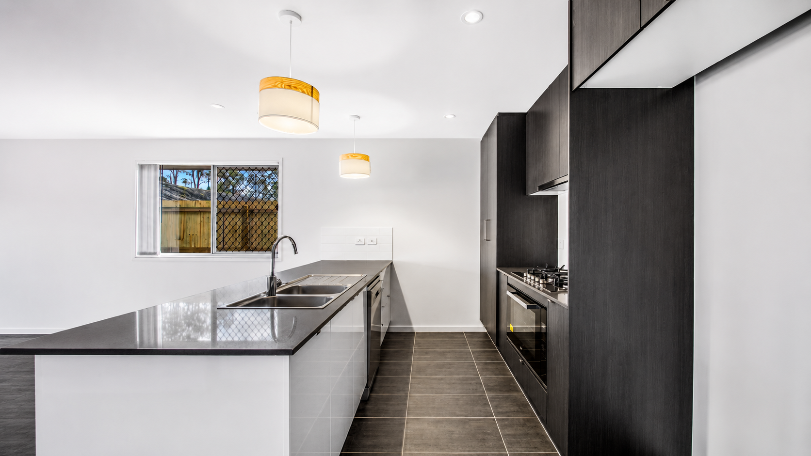 6 Evelyn Close, Deebing Heights, QLD 4306