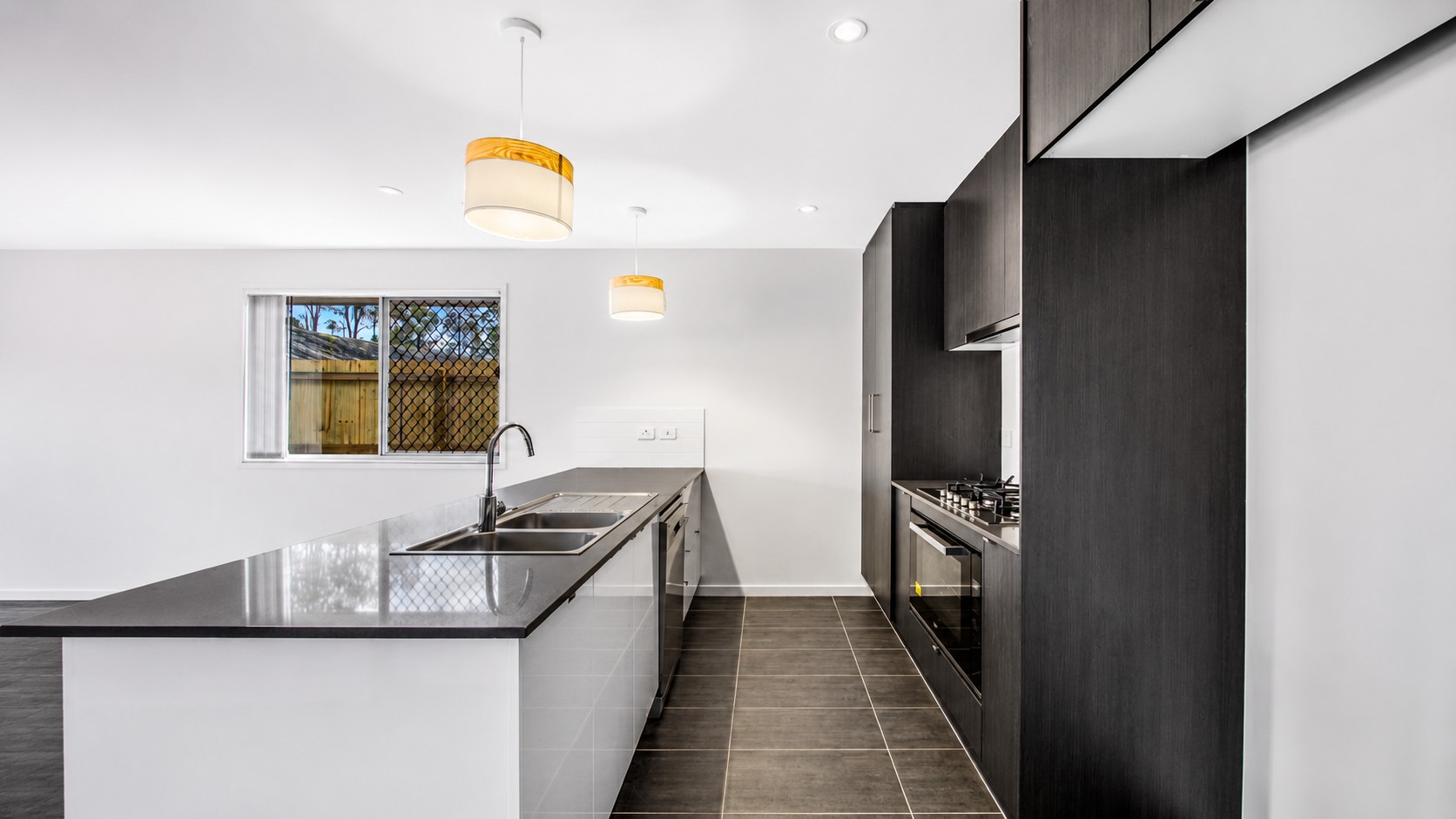 6 Evelyn Close, Deebing Heights, QLD 4306