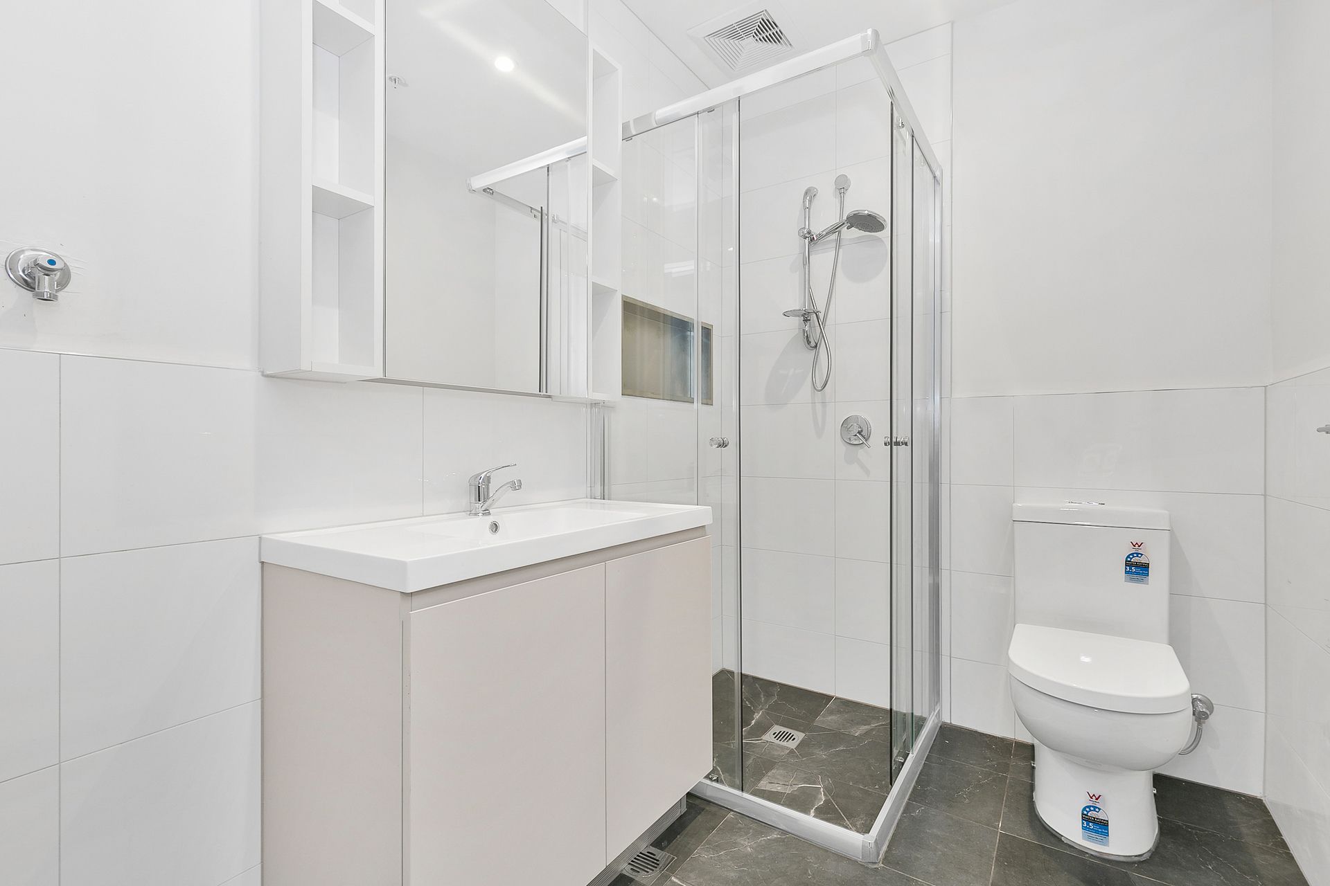 103/11-13 Koonawarra Street — photo 5 of 6