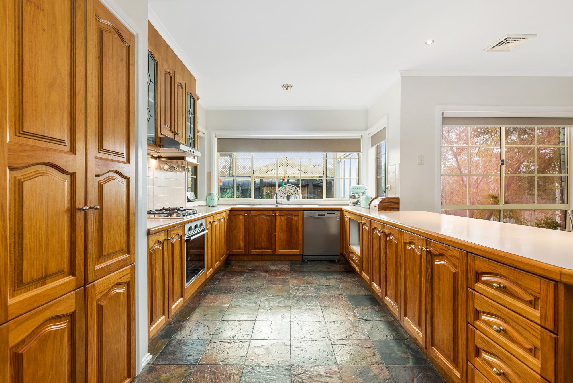 12 Sheoak Court, Hoppers Crossing, VIC 3029