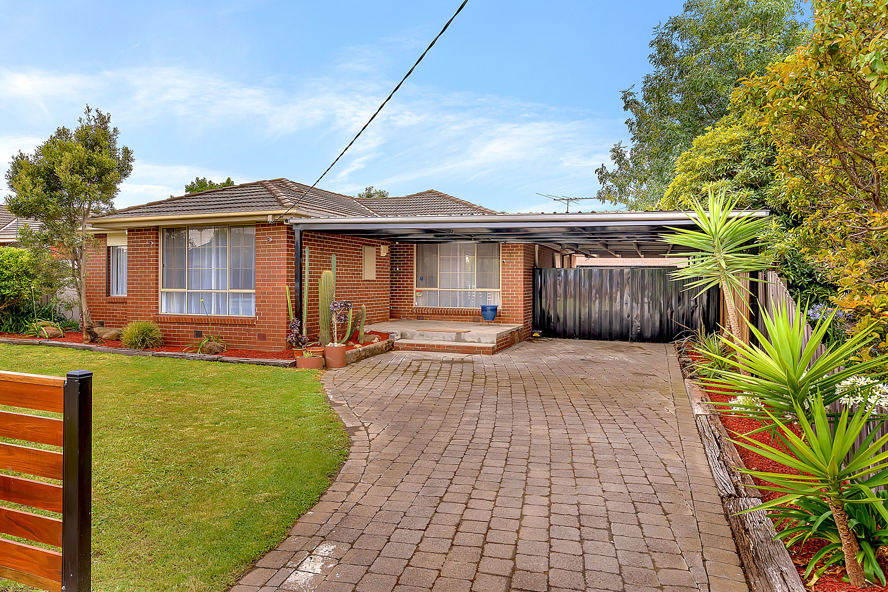 6 Commonwealth Court, Craigieburn, VIC 3064