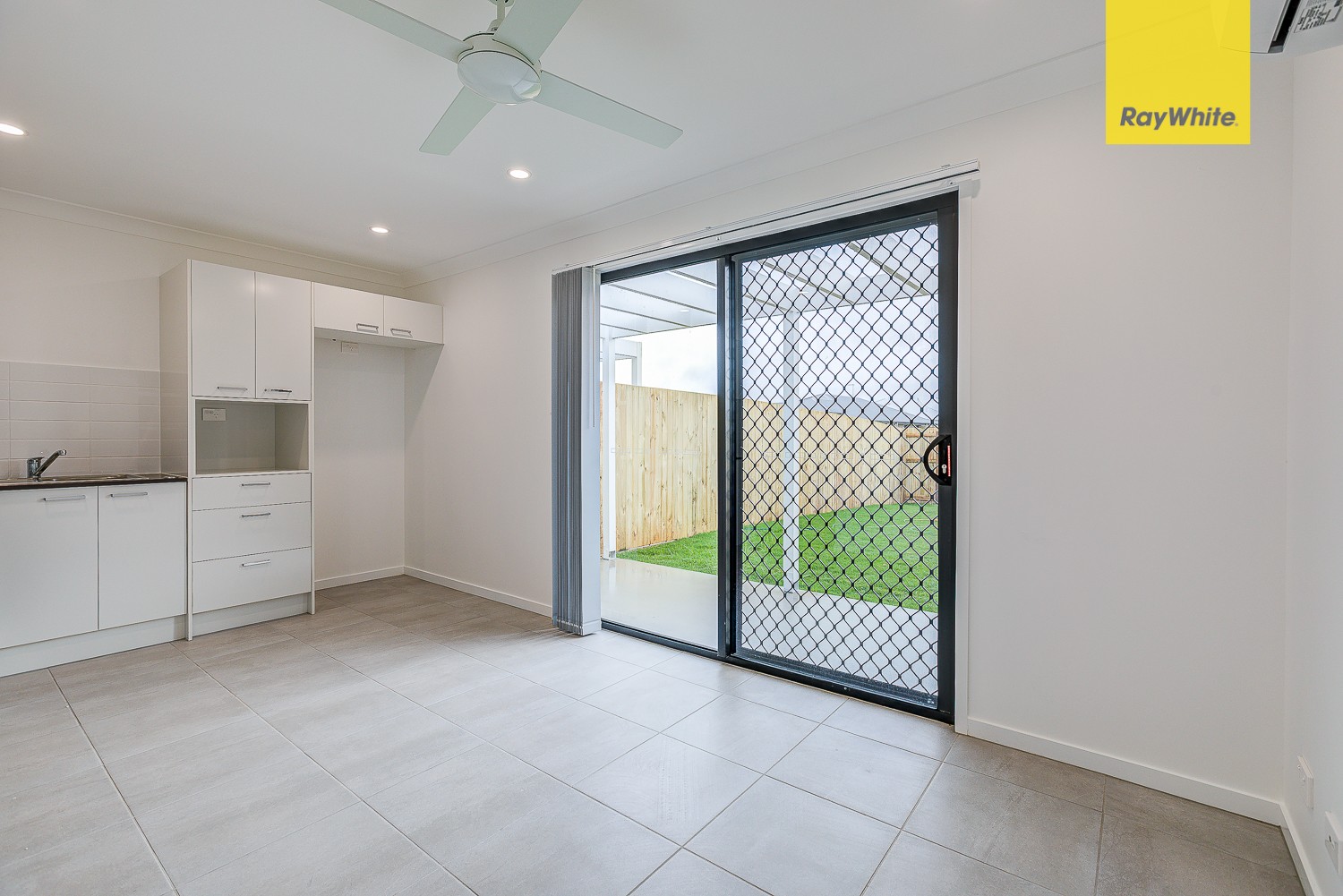 2/42 Pelham Street, Logan Reserve, QLD 4133