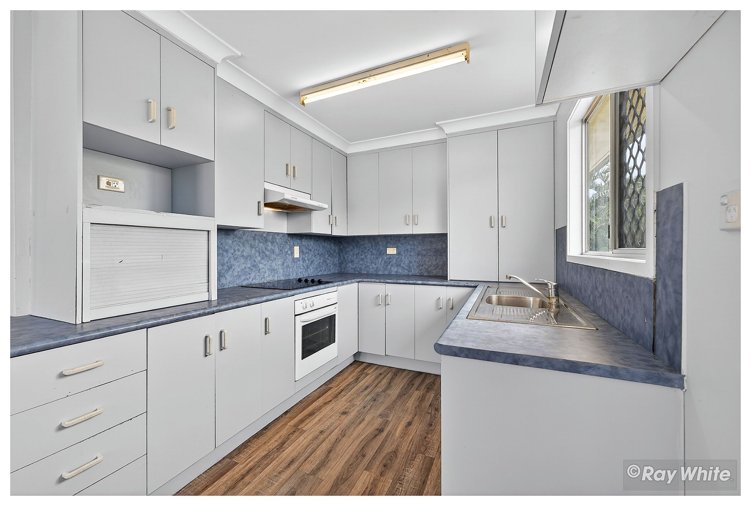 17 Weaver Street, Norman Gardens, QLD 4701