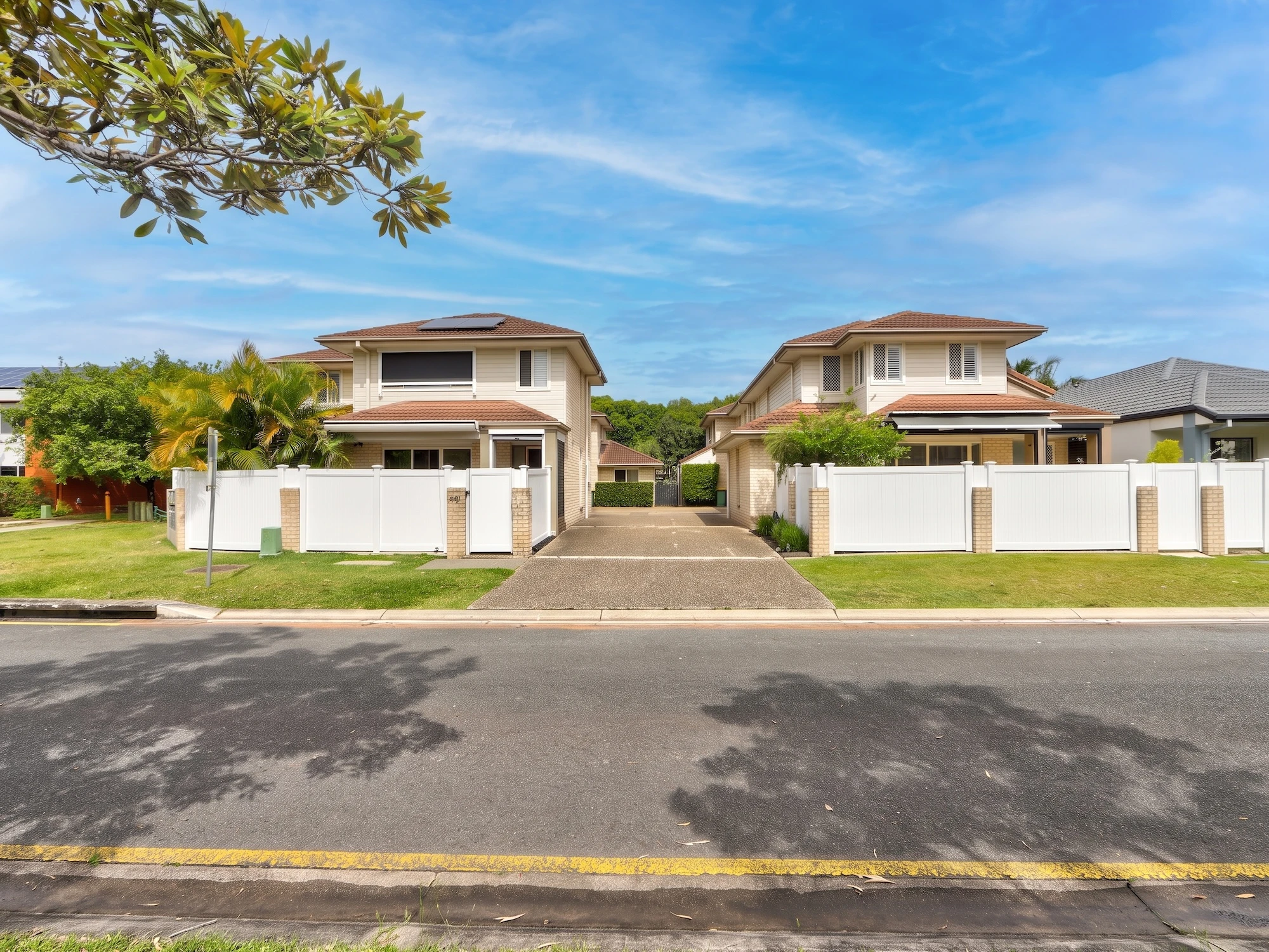 3/2 Morea Court, Varsity Lakes, QLD 4227