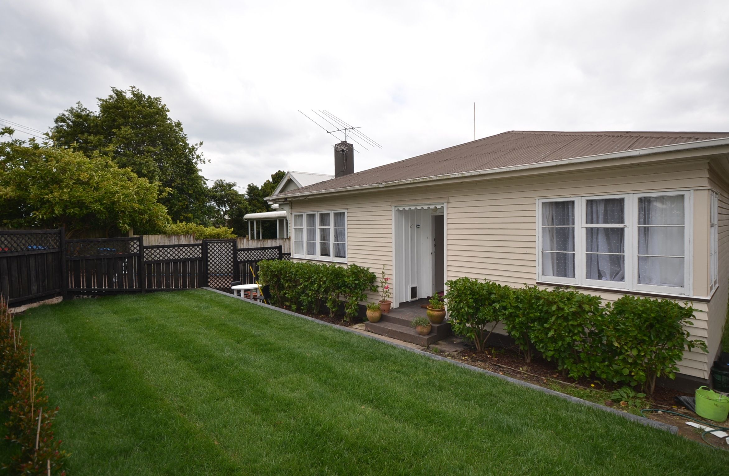 1 24 Blockhouse Bay Road Blockhouse Bay Auckland City