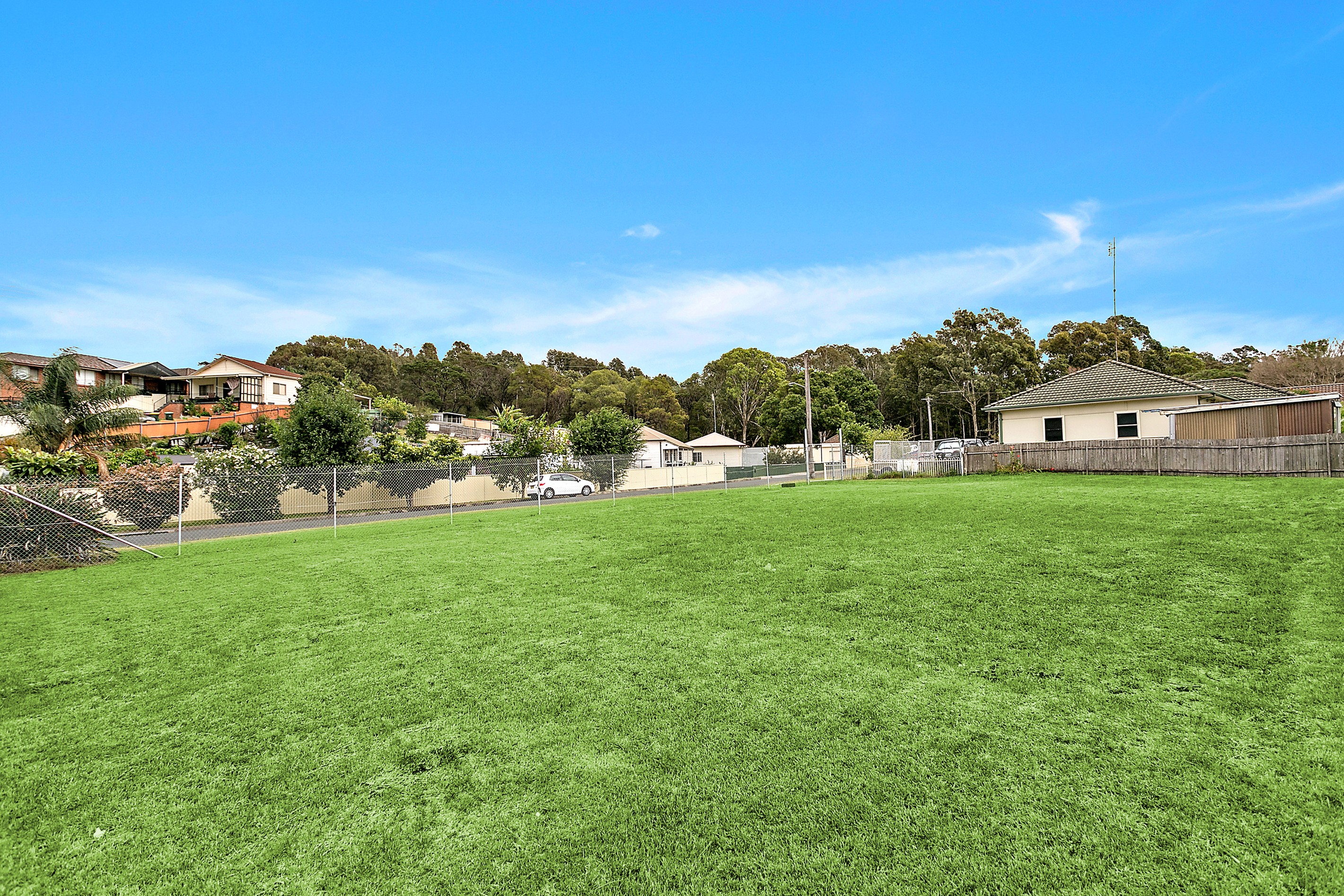 4 Auburn Parade, Cringila, NSW 2502