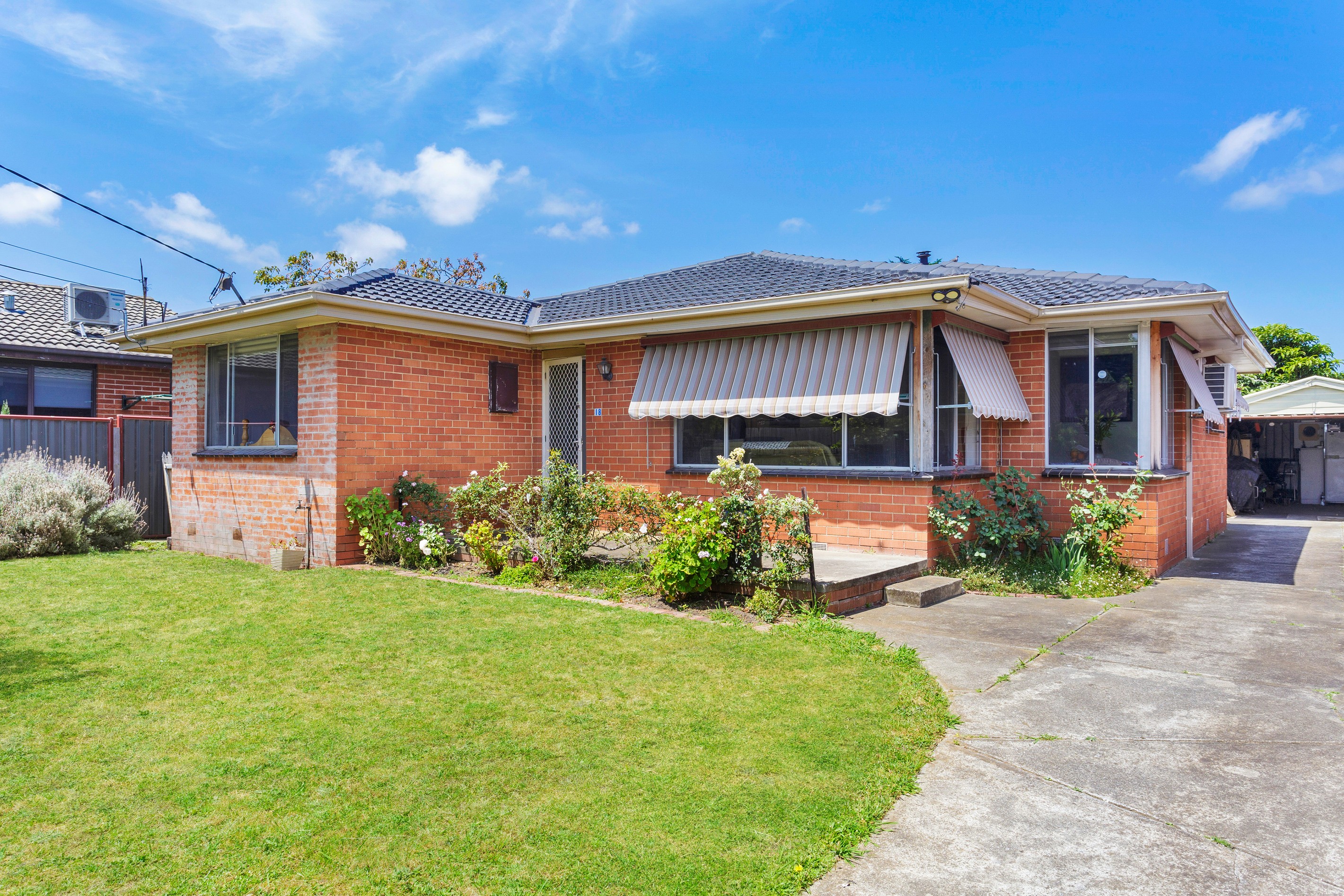 18 Barringun Crescent, Clayton South, VIC 3169