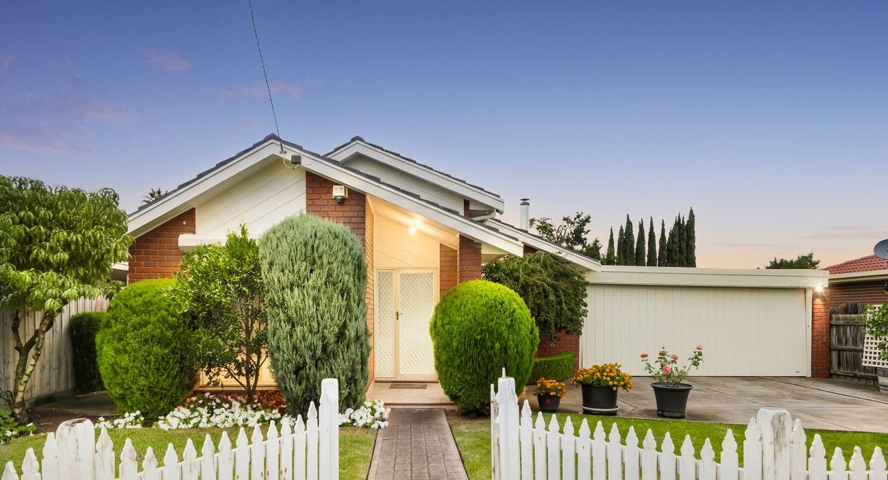 108 Prince Of Wales Avenue, Mill Park, VIC 3082