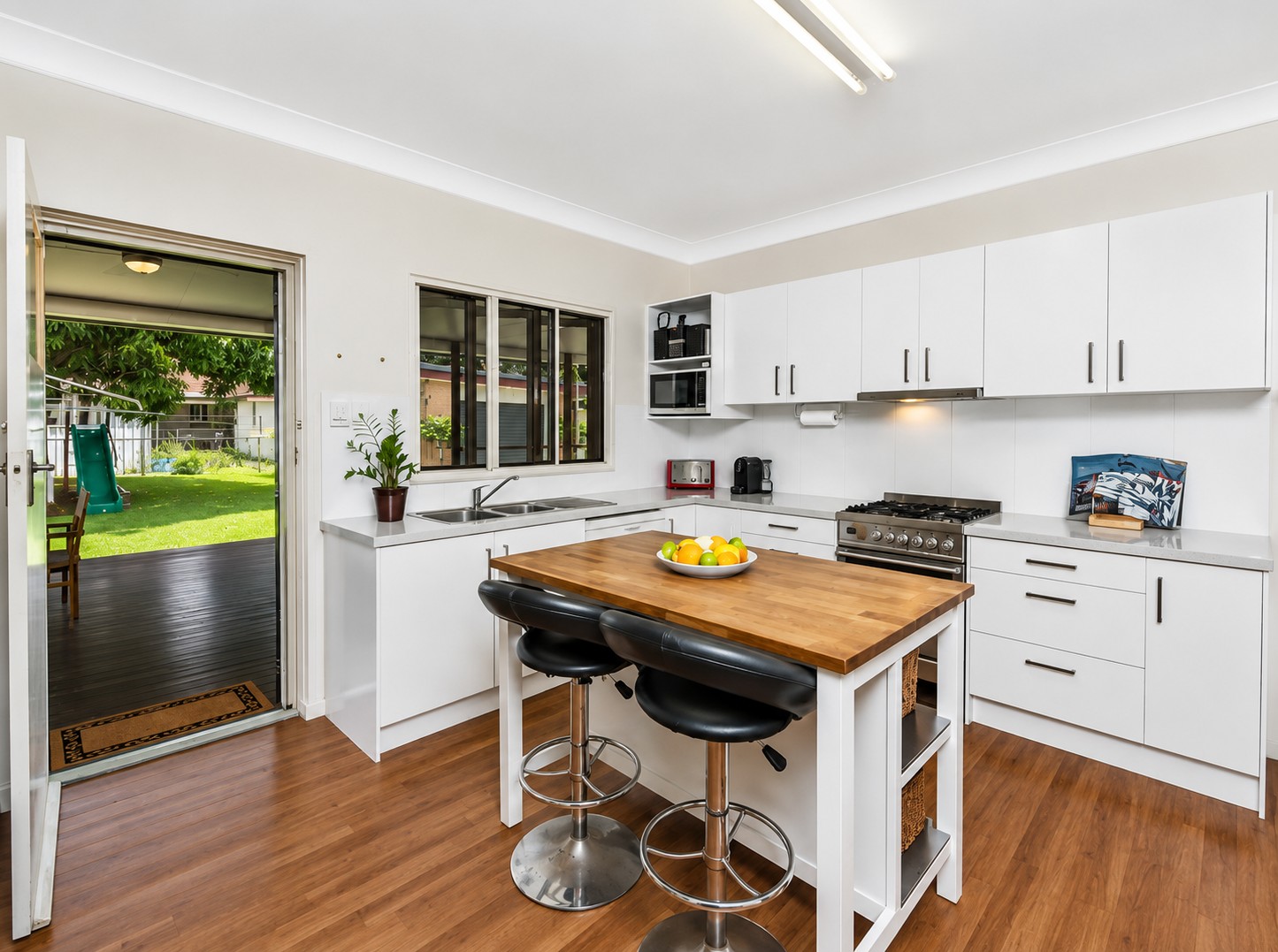 14 Quandong Street, Ashgrove, QLD 4060
