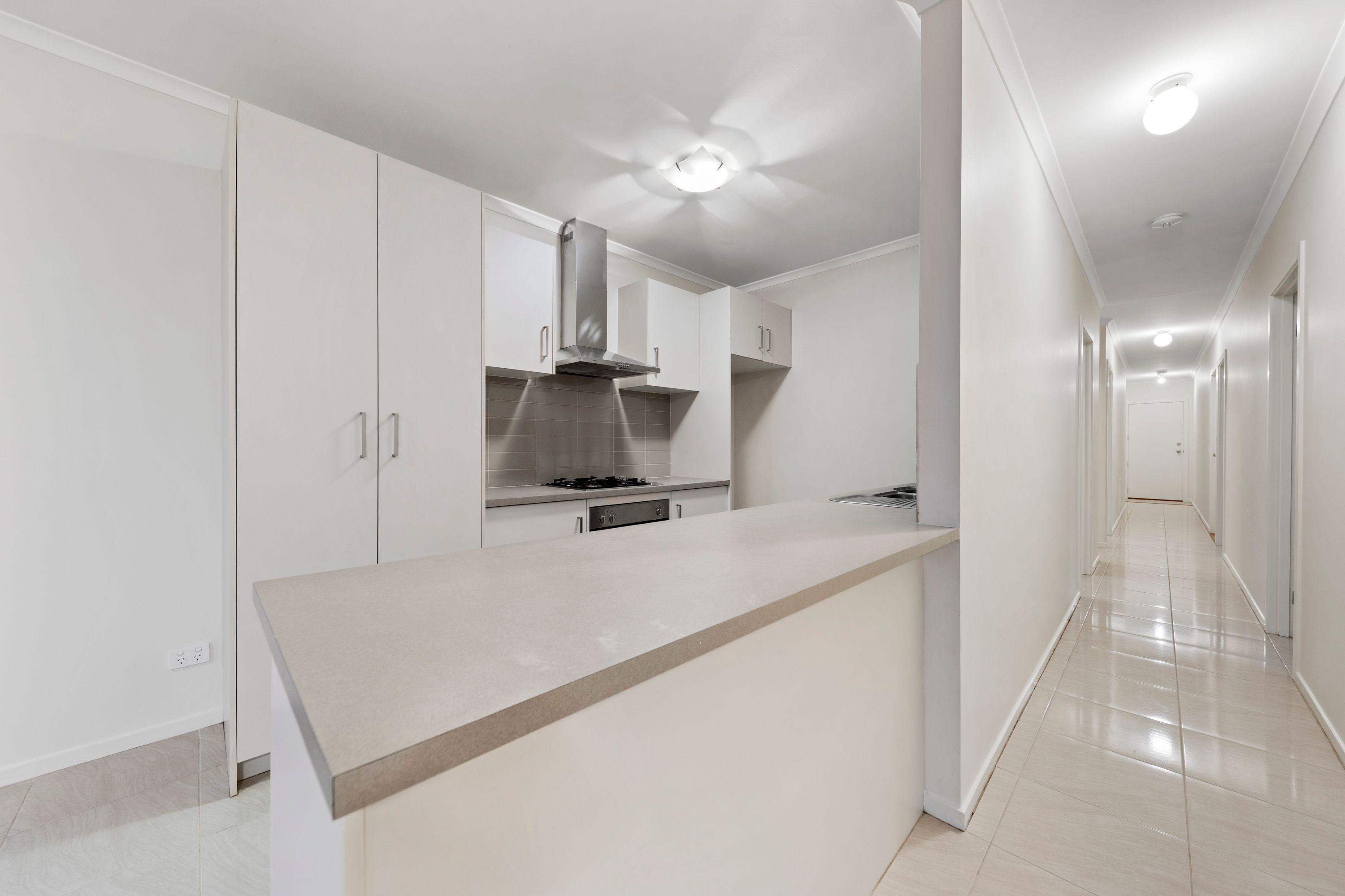 7 Bavaria Lane — photo 4 of 21