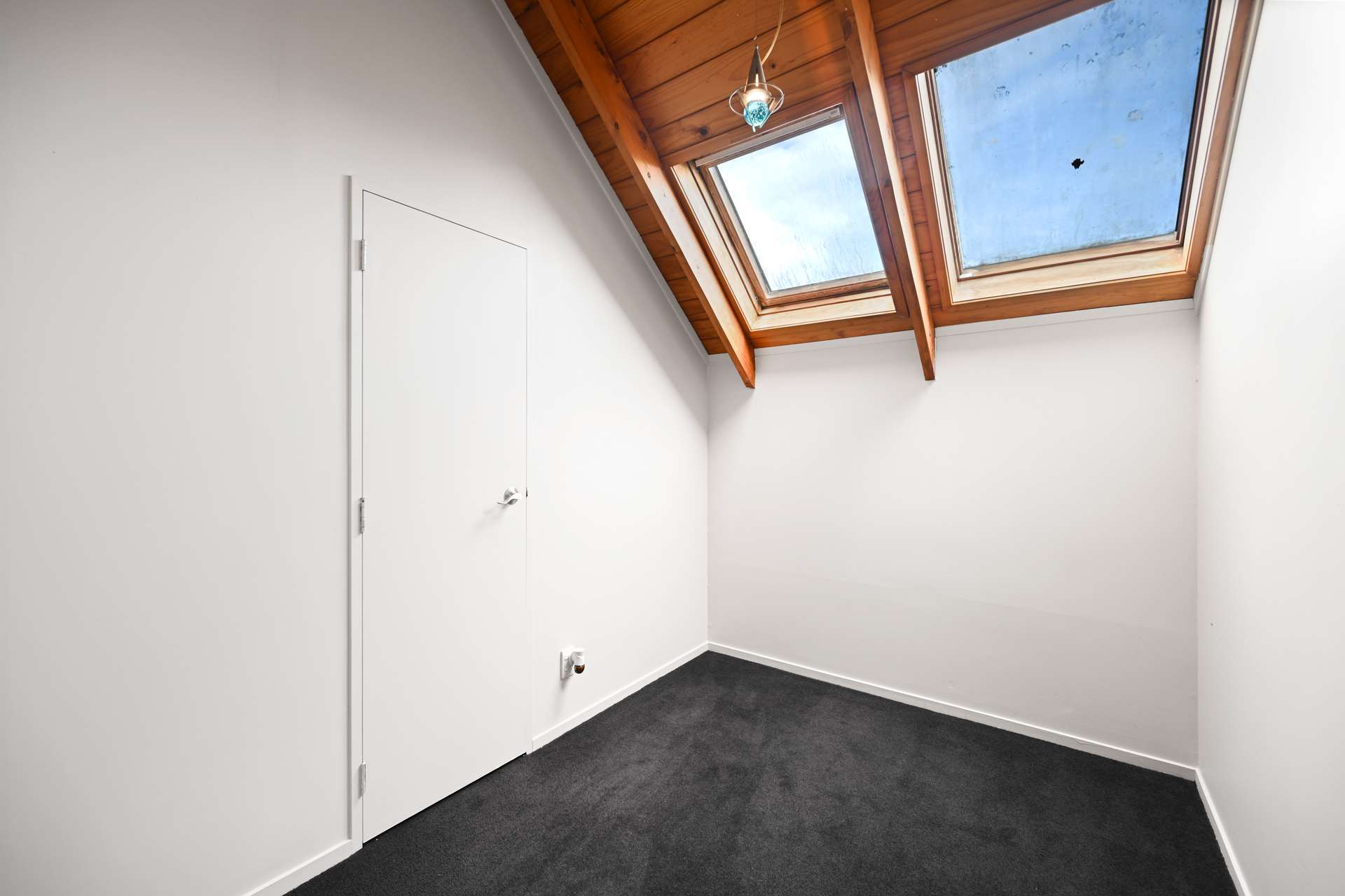47b Winstone Avenue photo 6