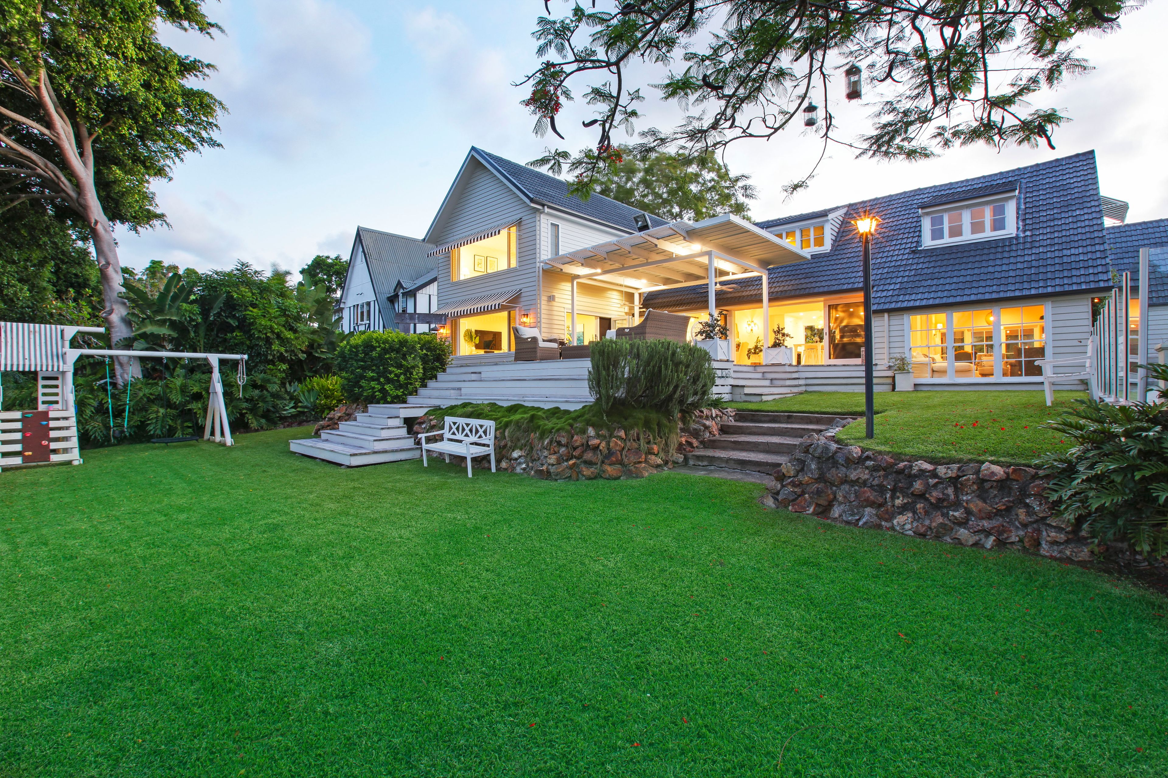 82-84 Savoy Drive, Broadbeach Waters, QLD 4218