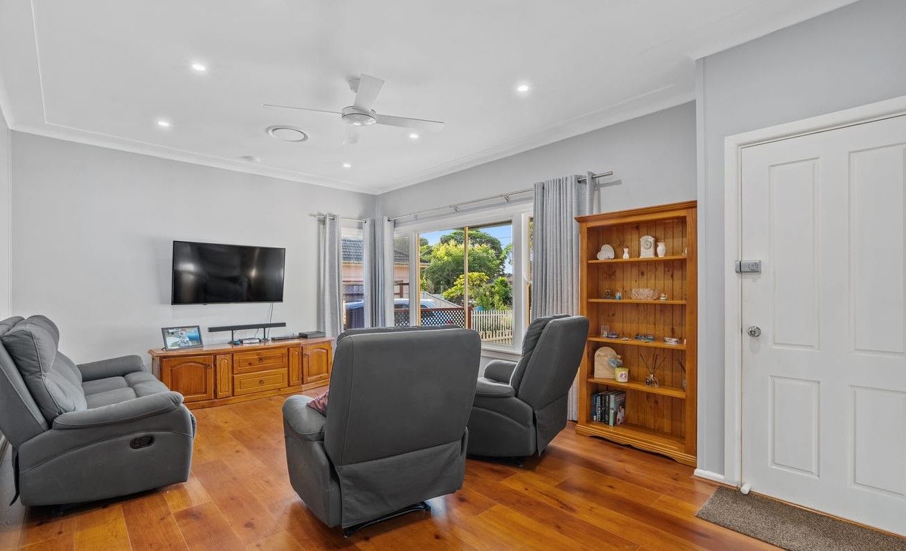 8 Thompson Avenue, St Marys, NSW 2760